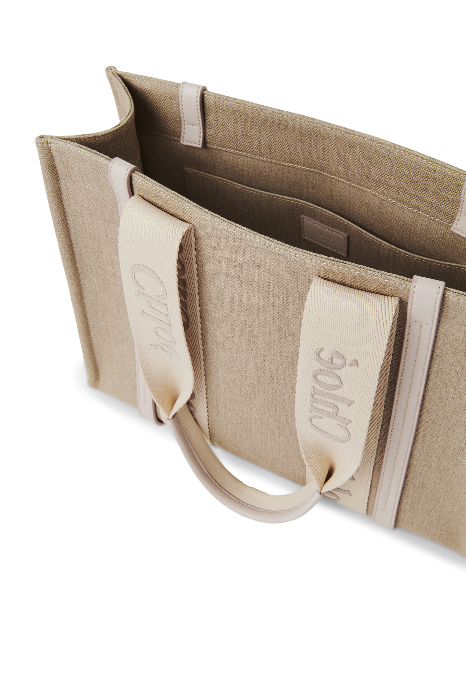 Woody Medium Tote Bag