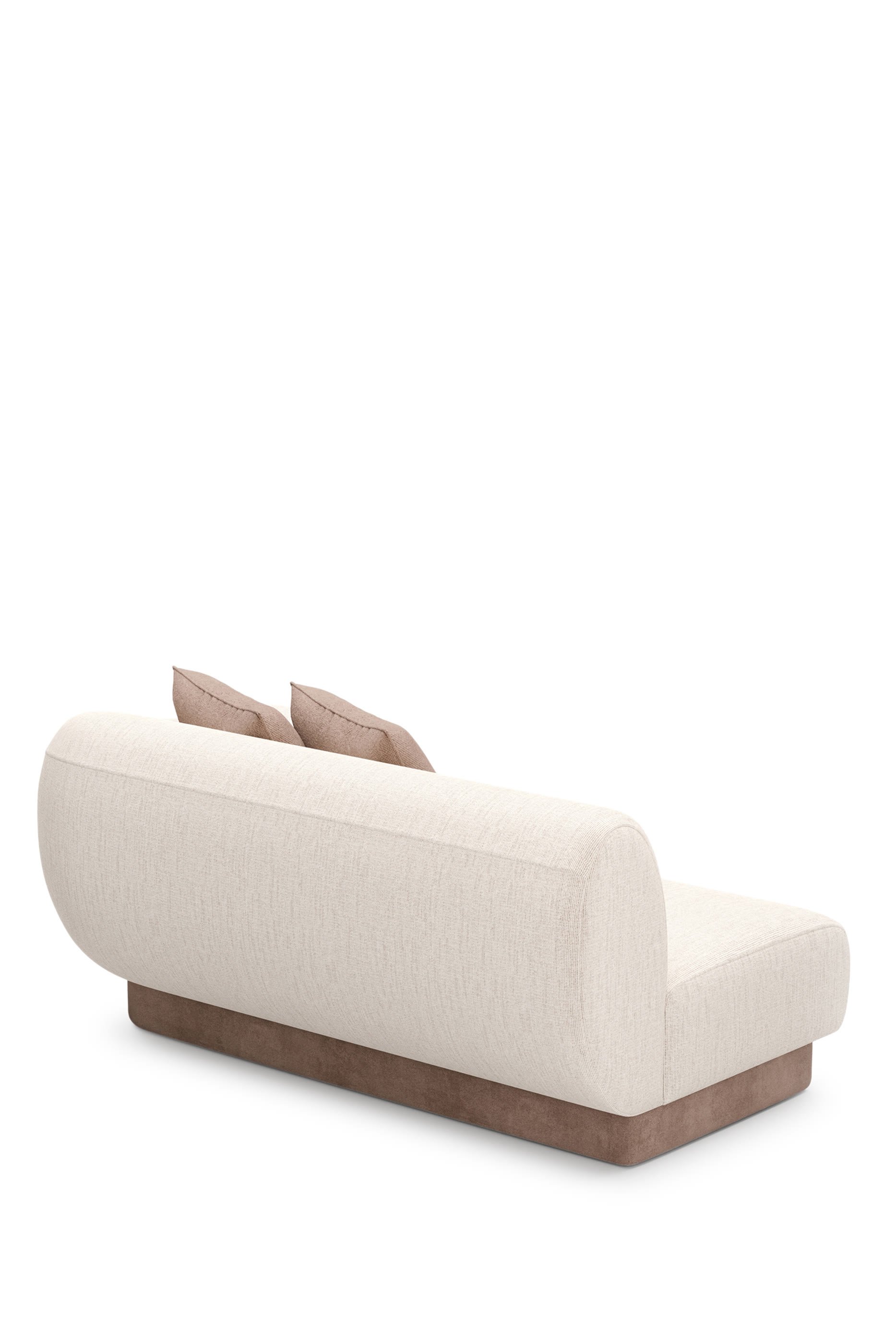 Seta Loveseat