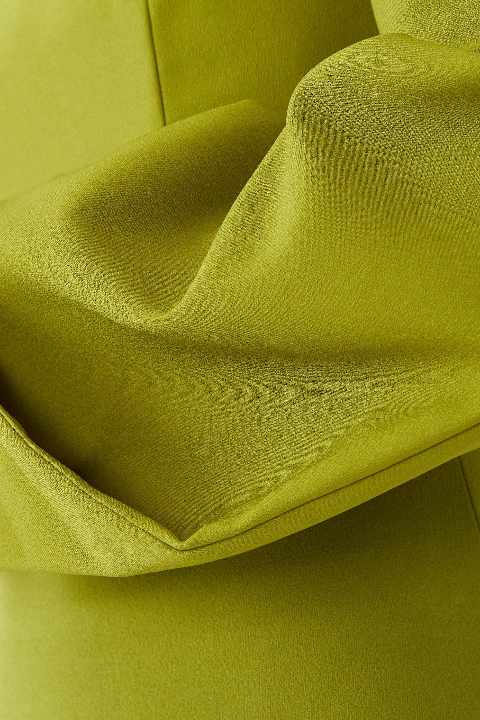 Lotta Cr&ecirc;pe Evening Gown