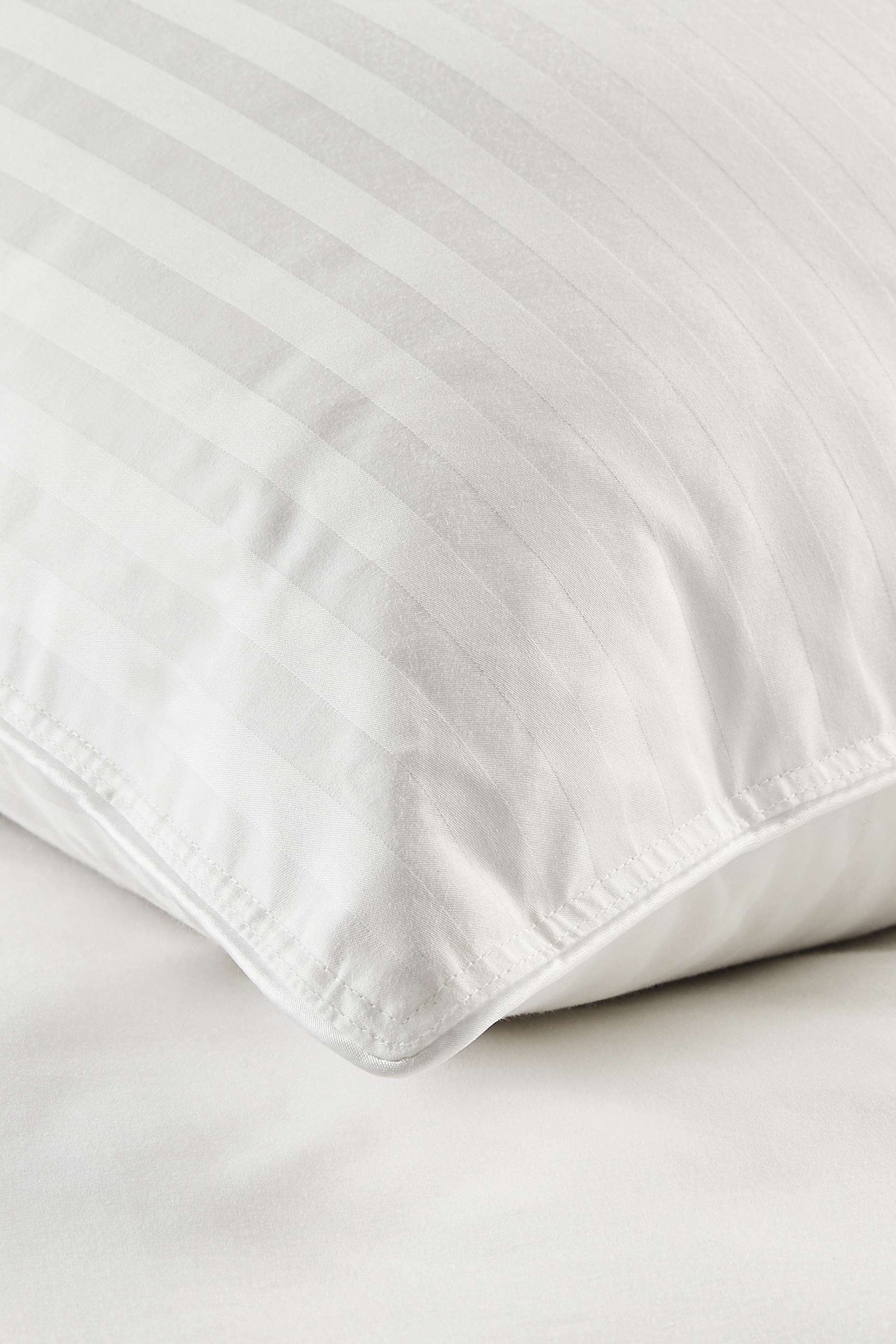 Luxury Hungarian Goose-Down Pillow, Soft Support