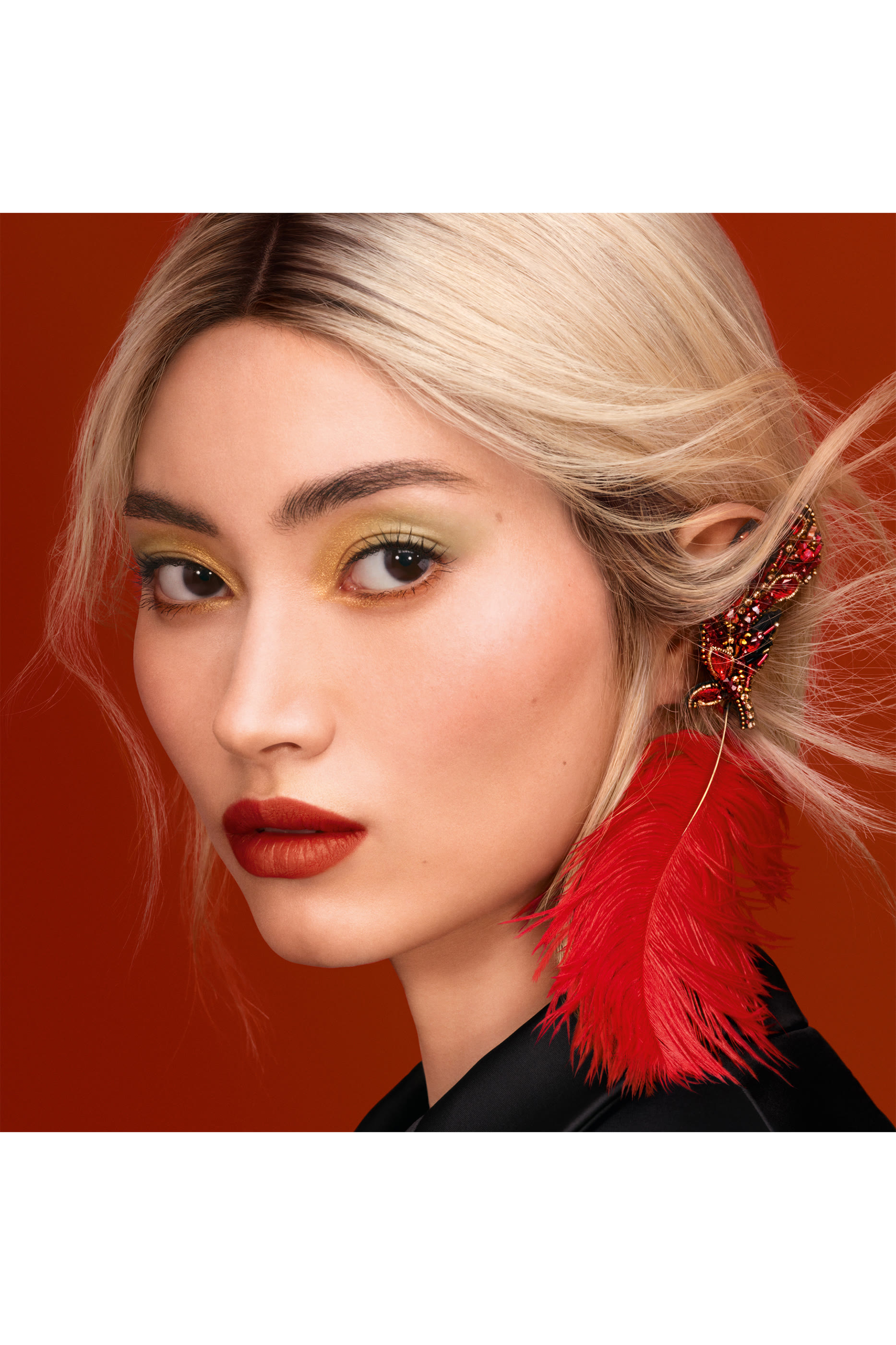 Météorites Phoenix Light-Revealing Pearls of Powder