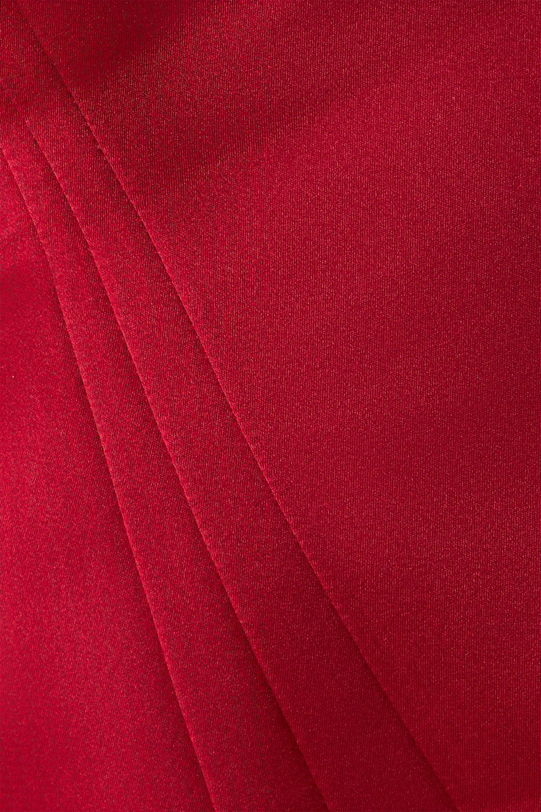 Off-Shoulder Hip Pad Midi Dress