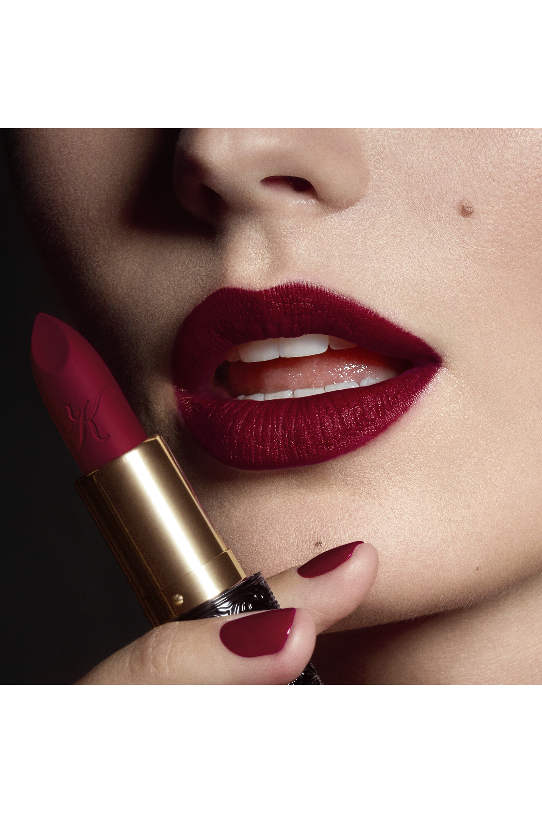 Le Rouge Parfum Matte Lipstick