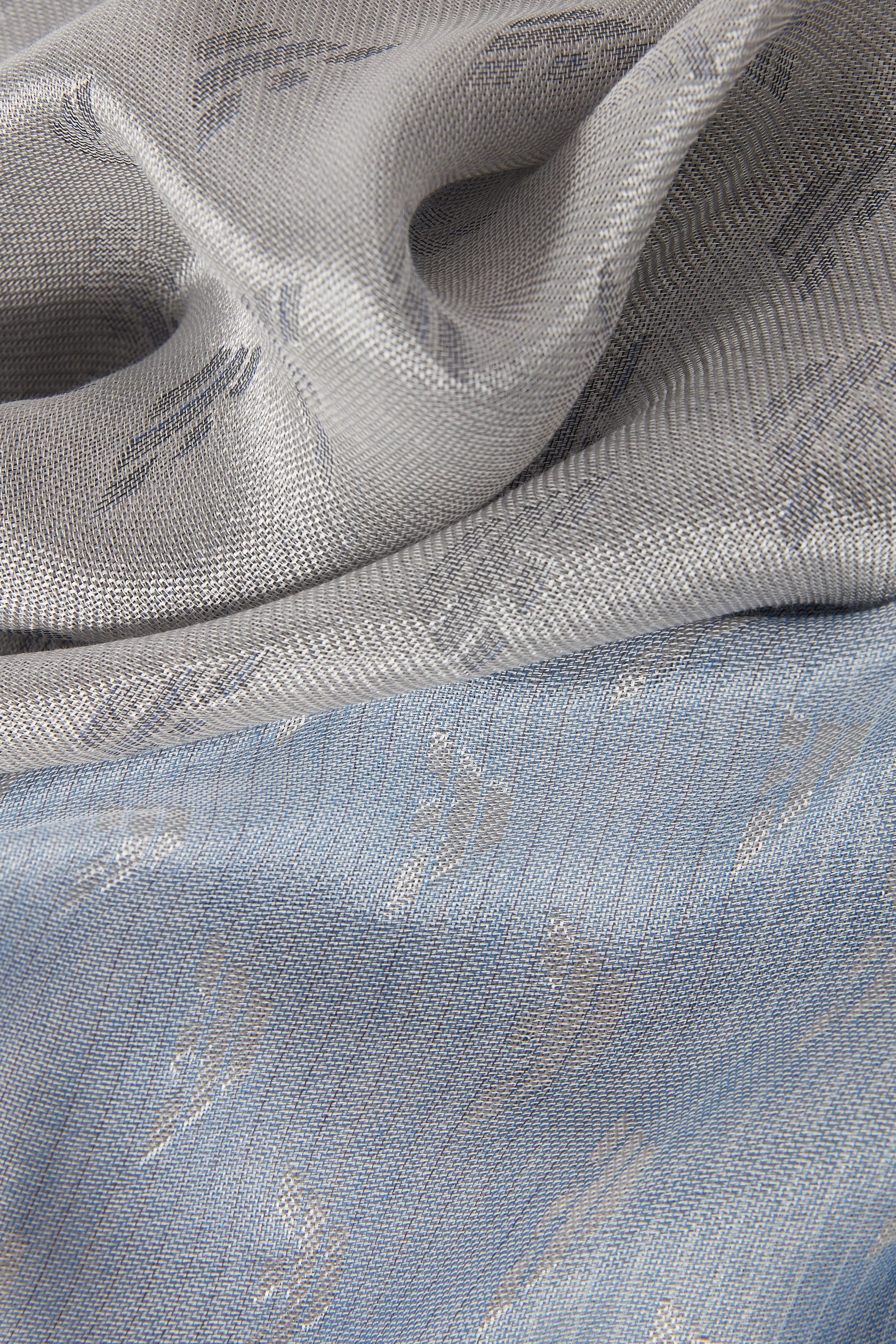 SCARF 180X75 CONTRASTED MICRO EAGLE LOGO AO:LIGHT GREY:One Size