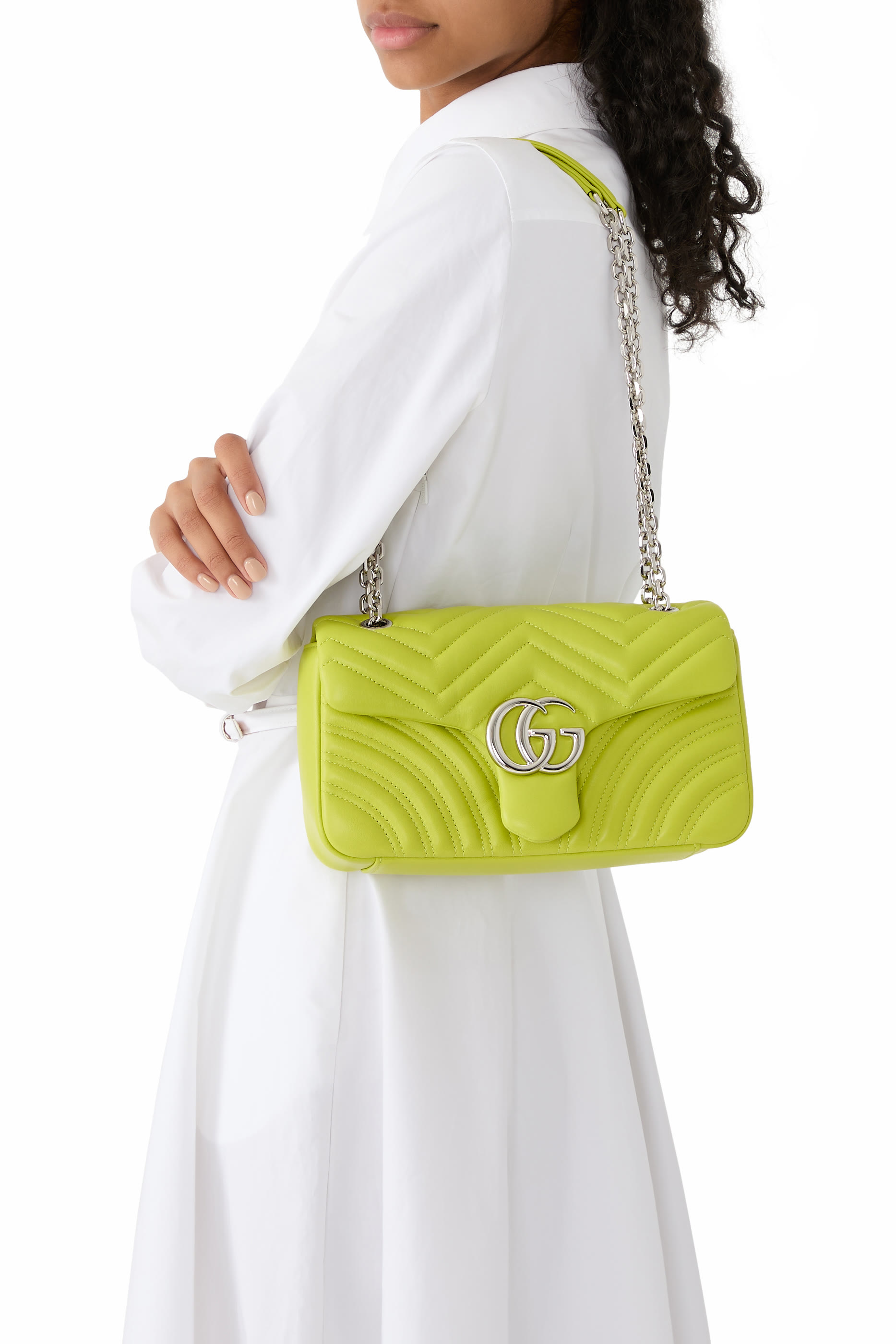 GG Marmont Medium Shoulder Bag