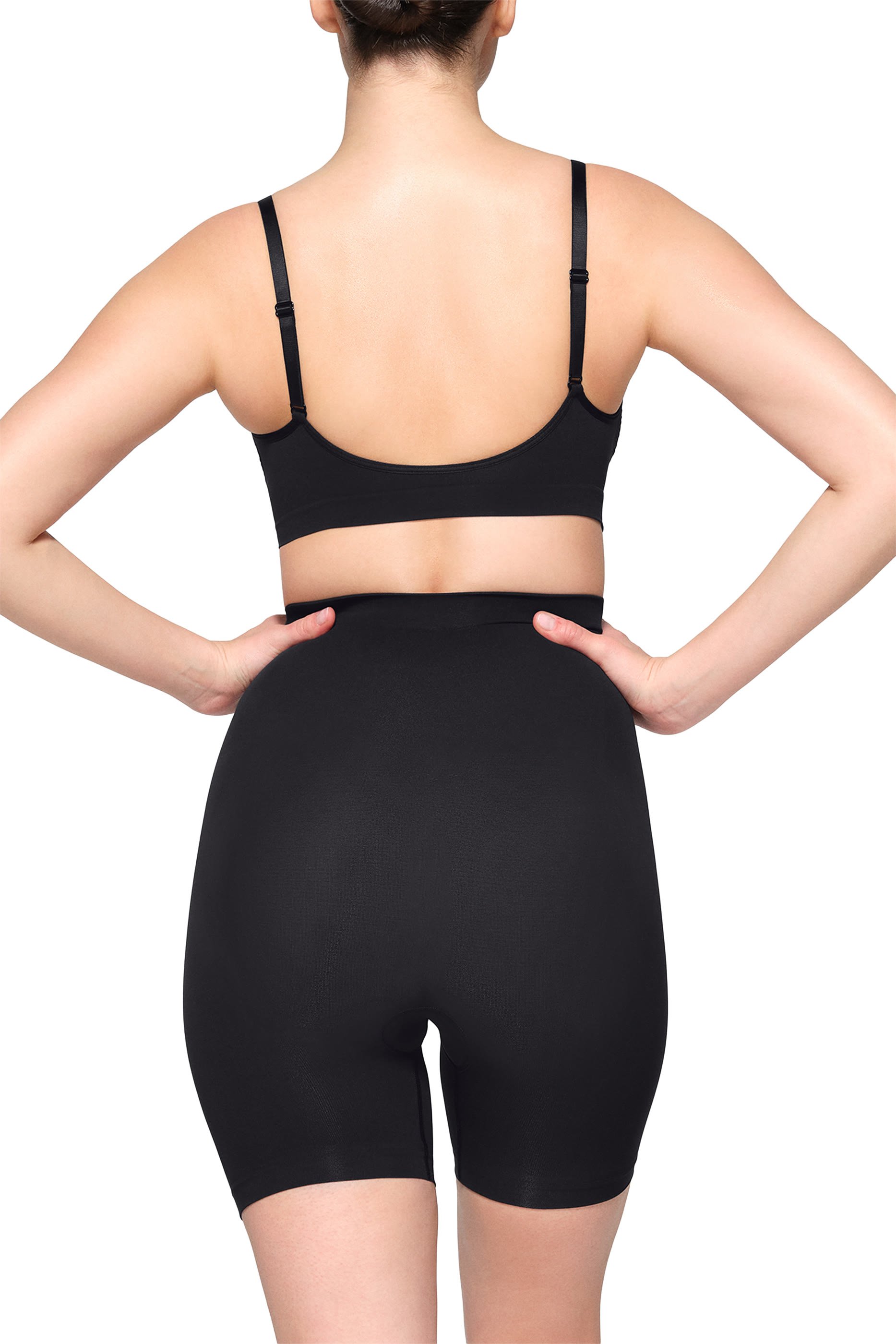  Seamless Sculpt  Mid-Thigh Shorts