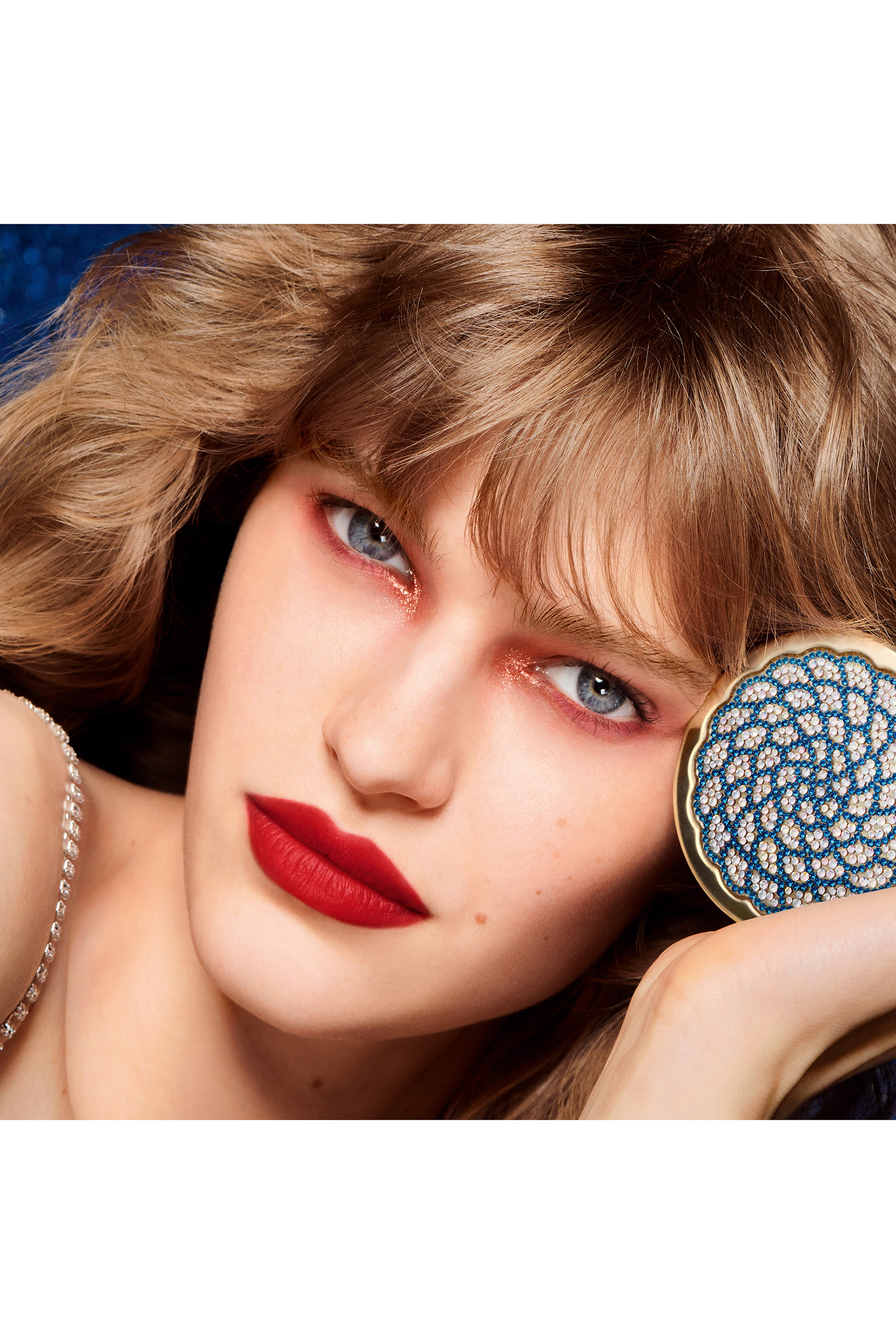 M&eacute;t&eacute;orites Light-Revealing Pearls of Power