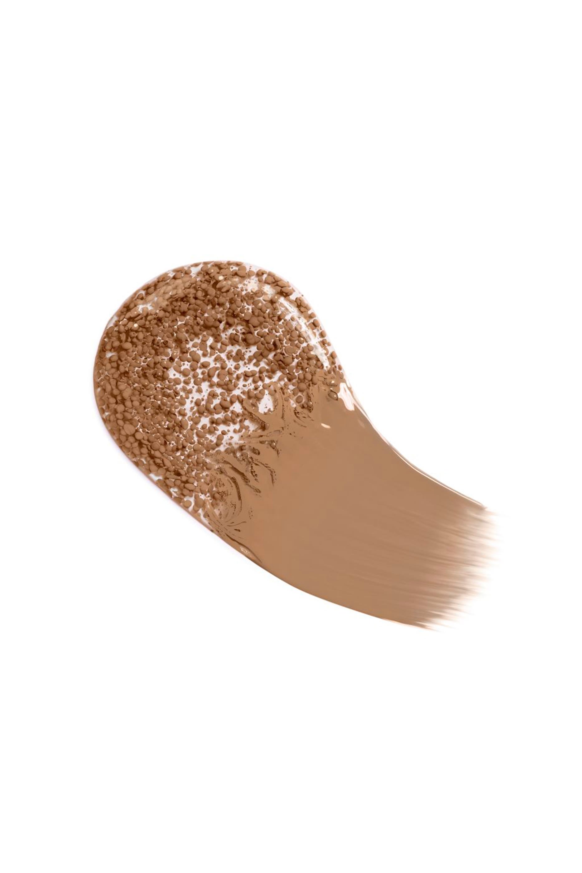 Les Beiges Touch Water-Fresh Complexion With Micro-Droplet Pigments