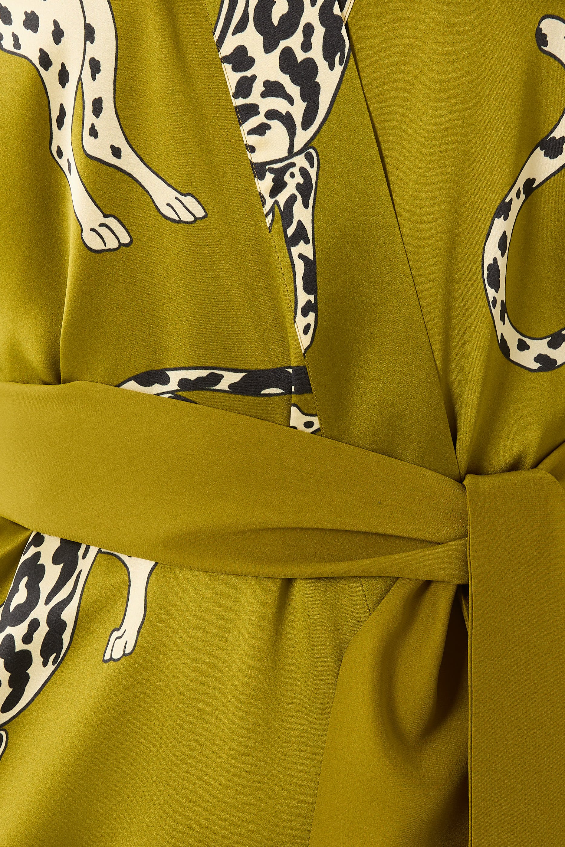 Queenie Chanson Leopard Robe 