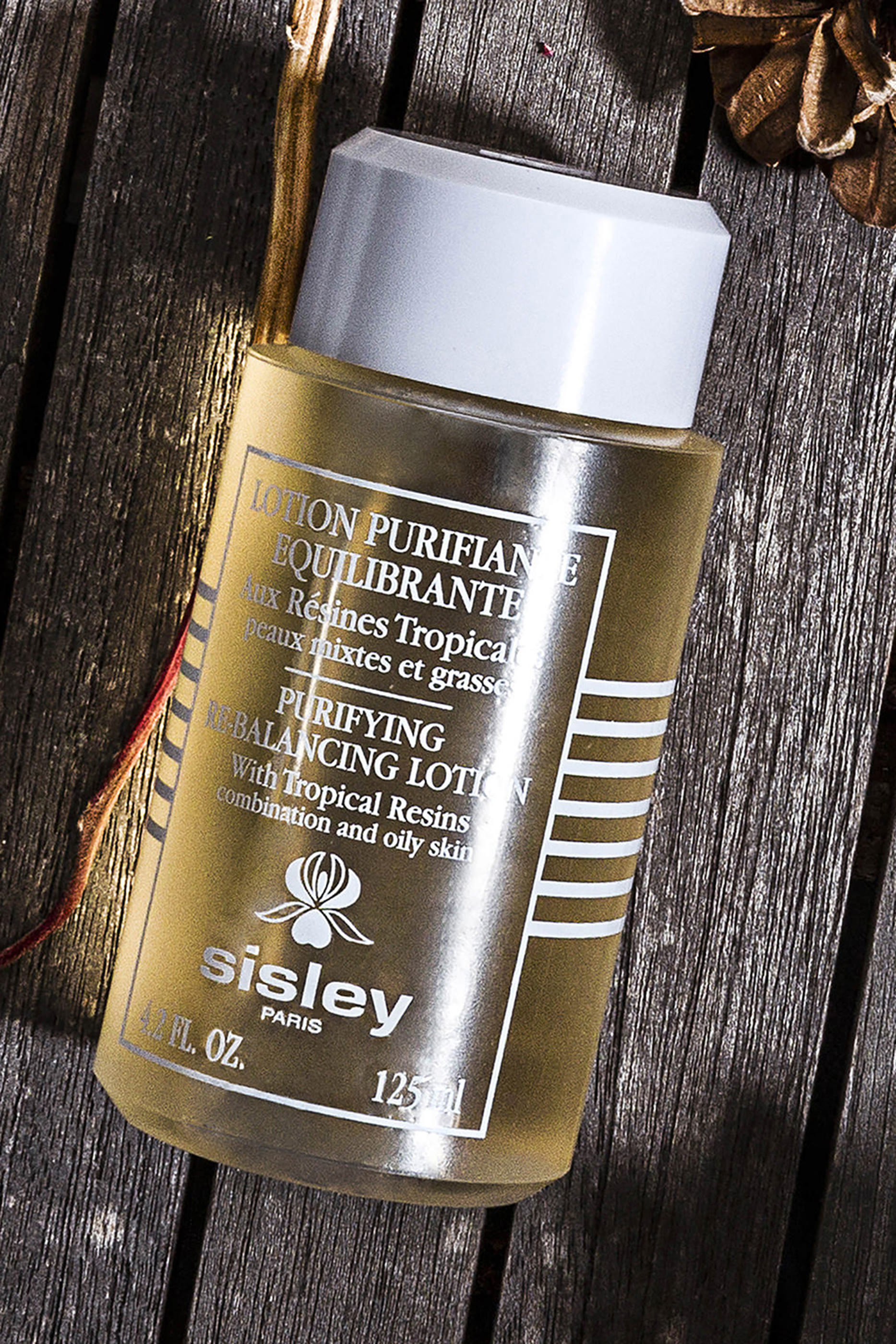 Purifying Re-Balancing Lotion With Tropical Resins