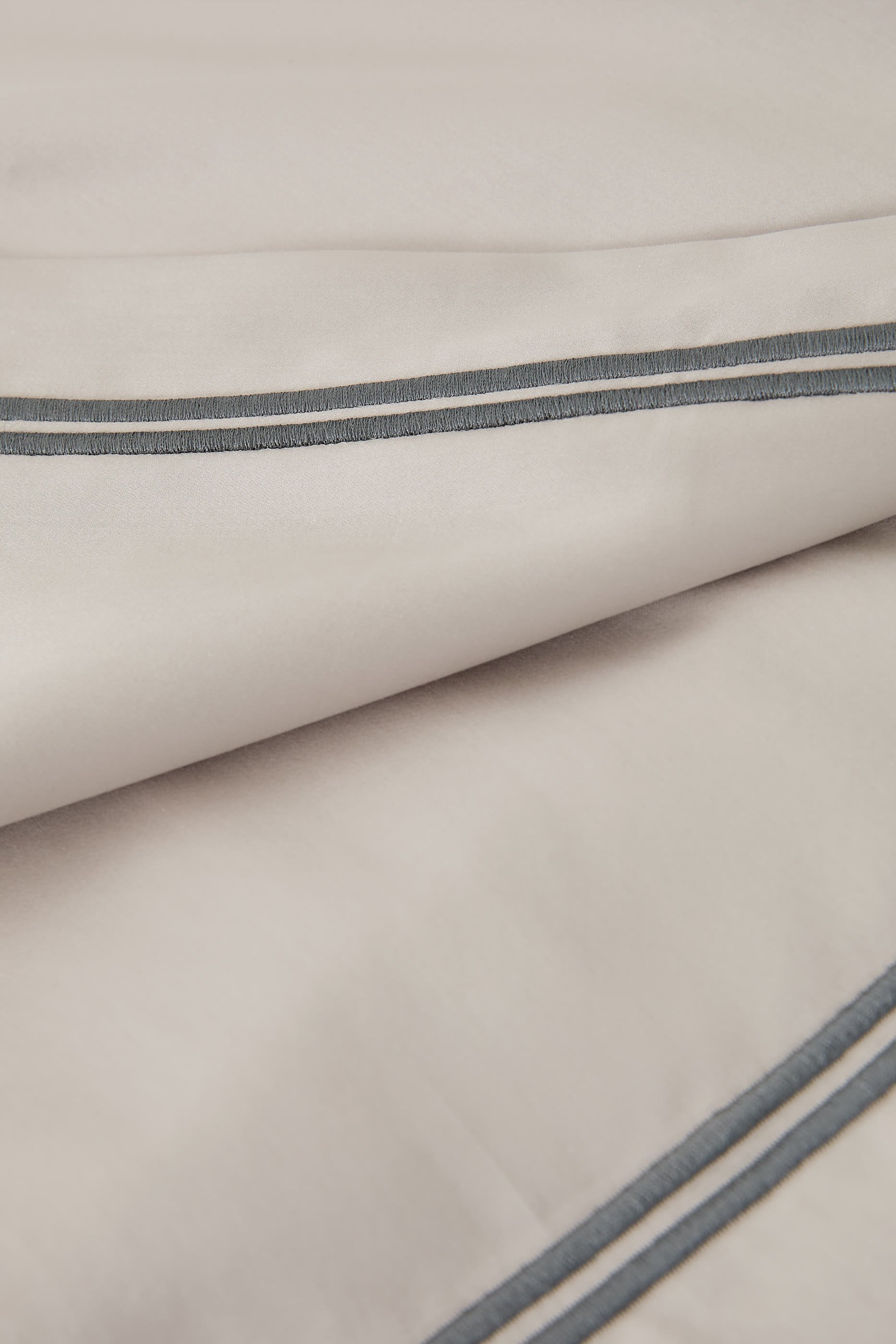 Pendle Clacson 600TC Pillowcase