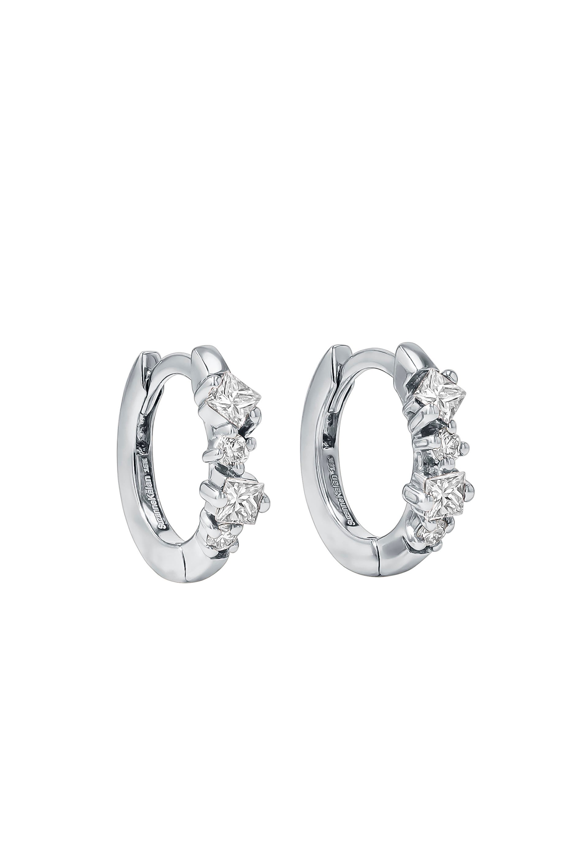 18k White Gold Huggie Earrings