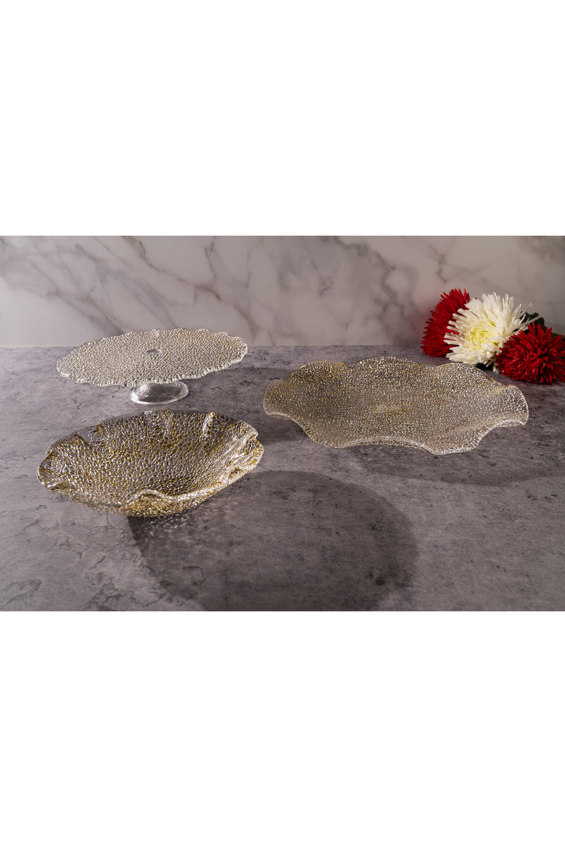 Special Gold Scalloped Plate