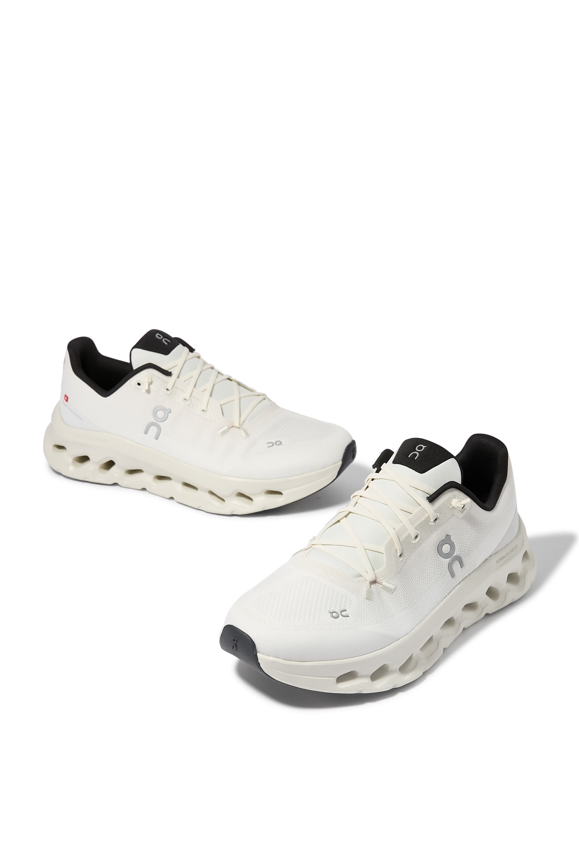 Men Cloudtilt Sneakers