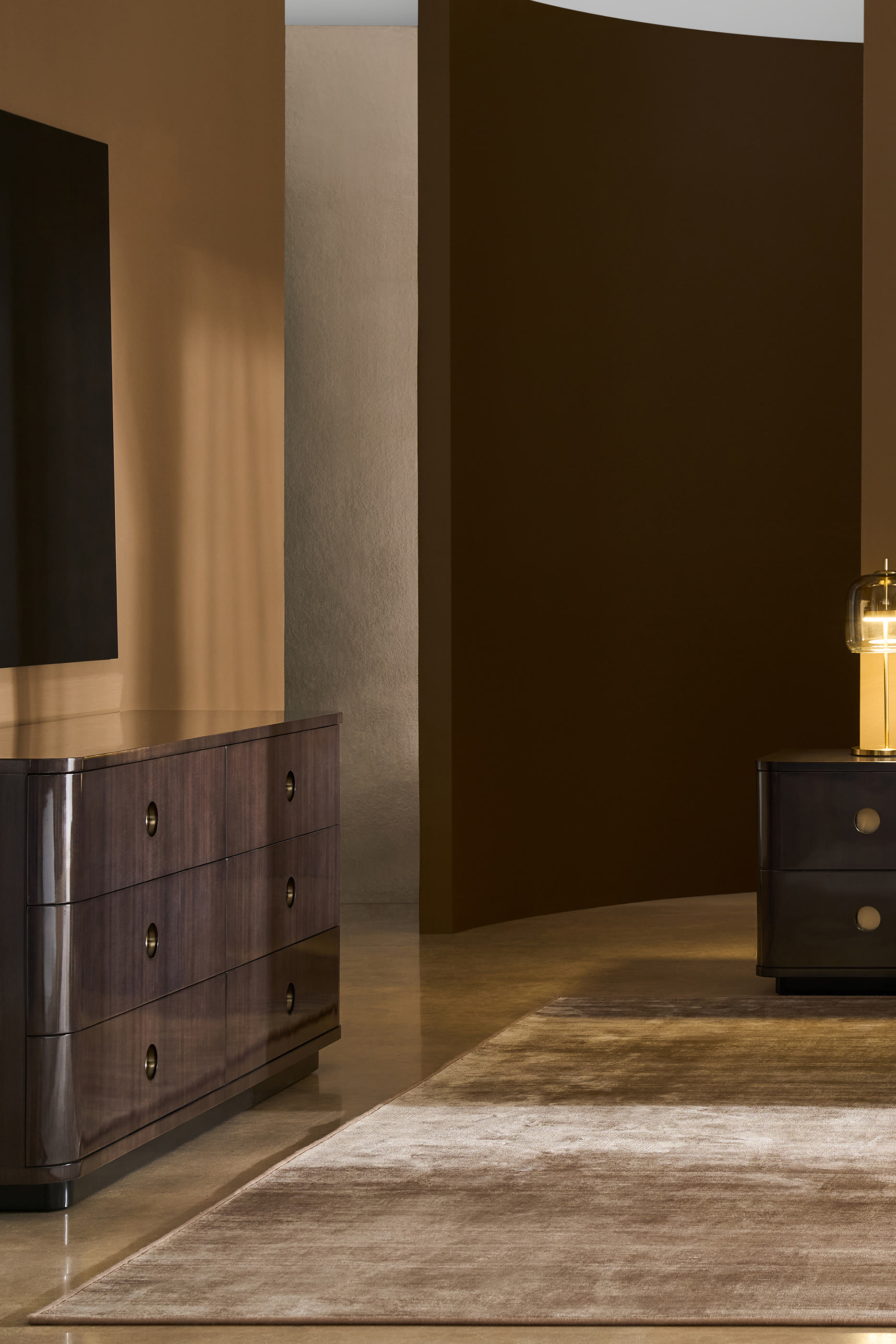 Bachelor Chest of Drawers 