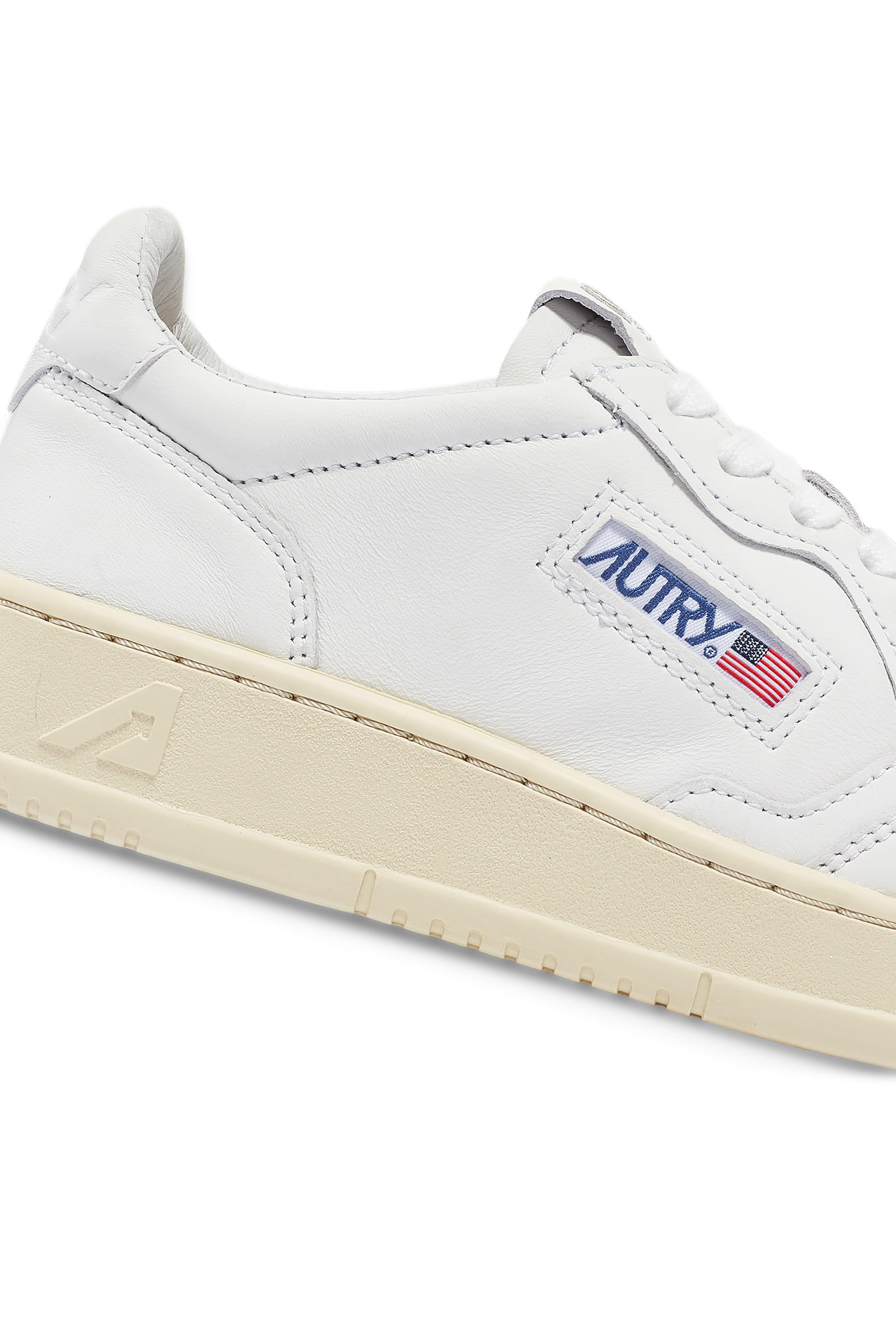 Medalist  Low Top Sneakers