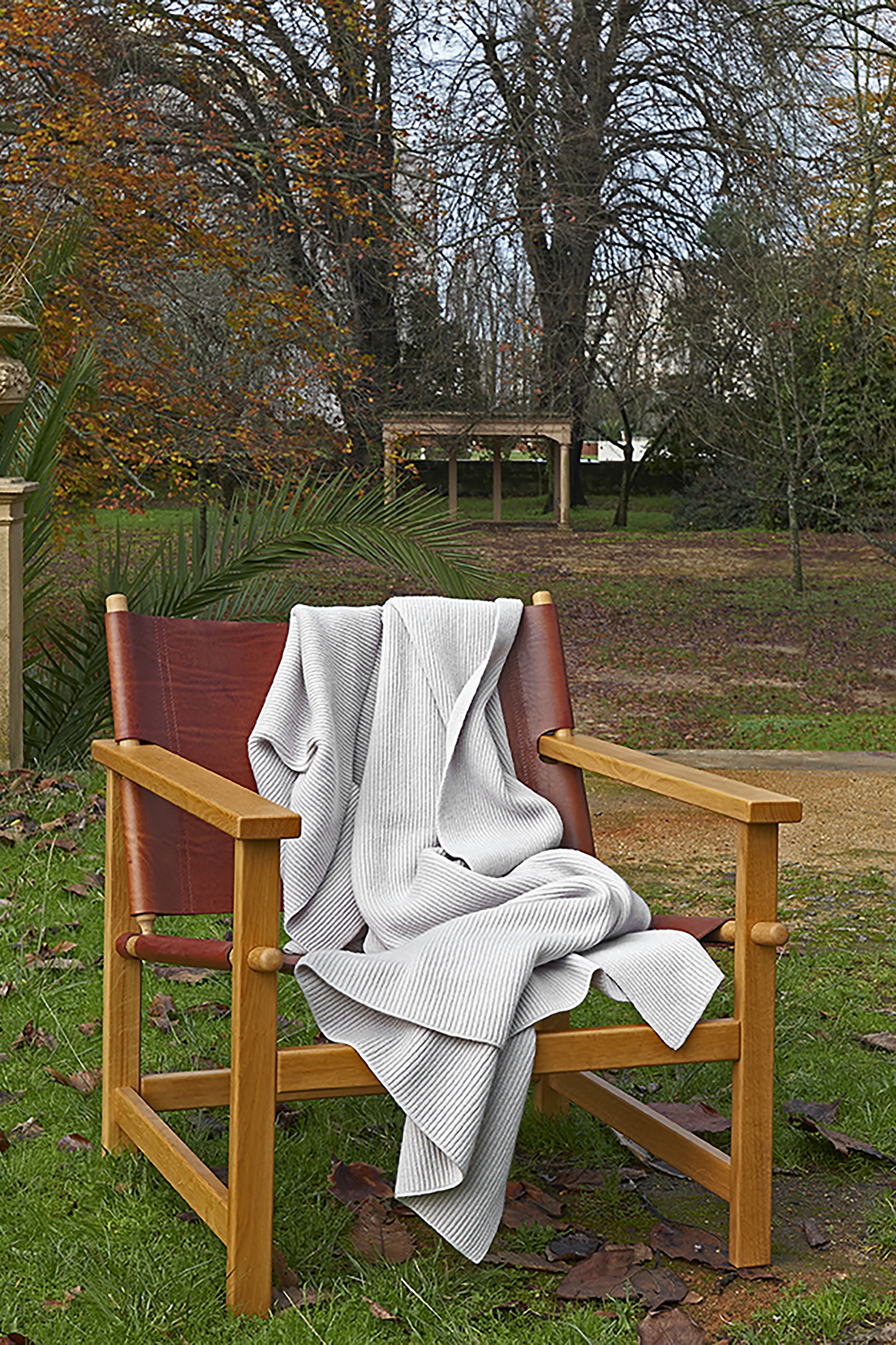 Antonia Ribbed Throw