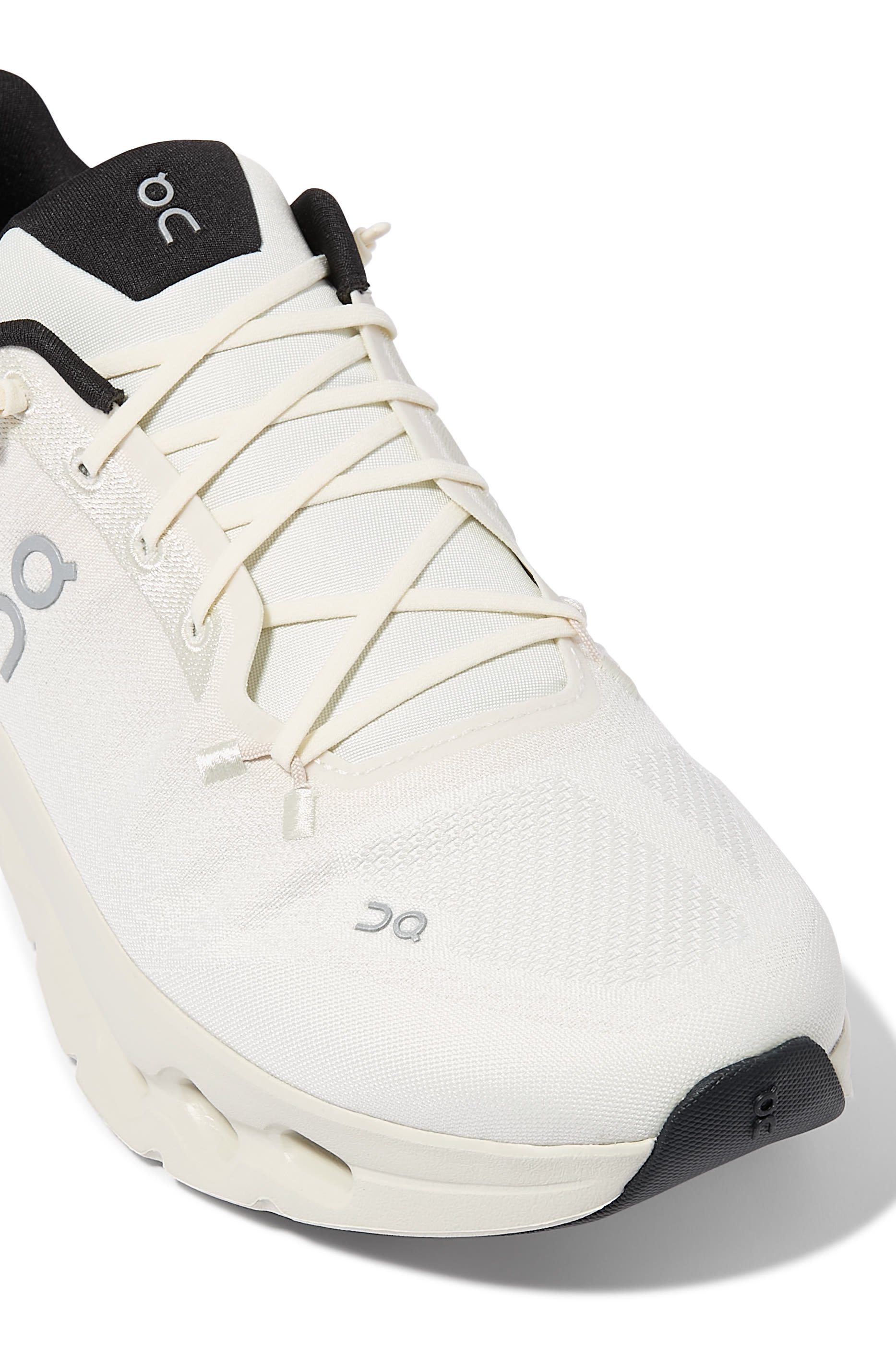 Men Cloudtilt Sneakers