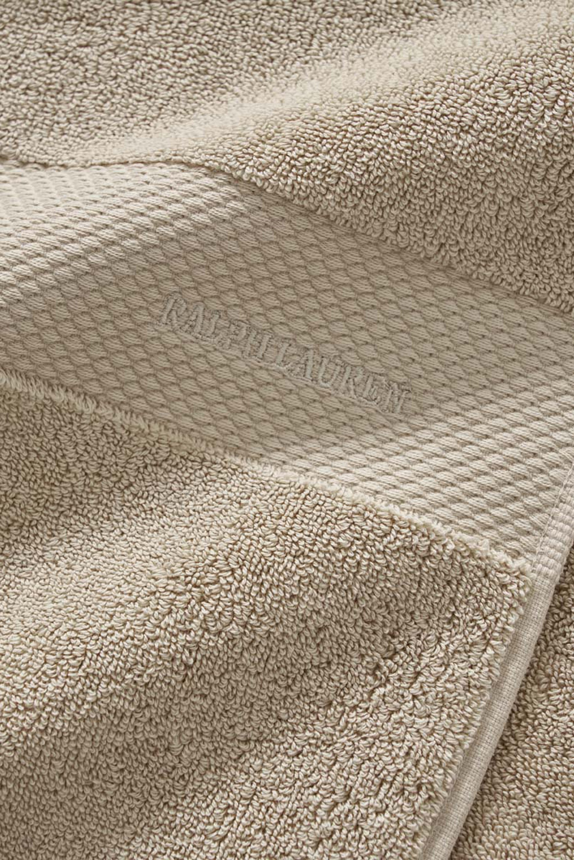 Avenue Bath Collection