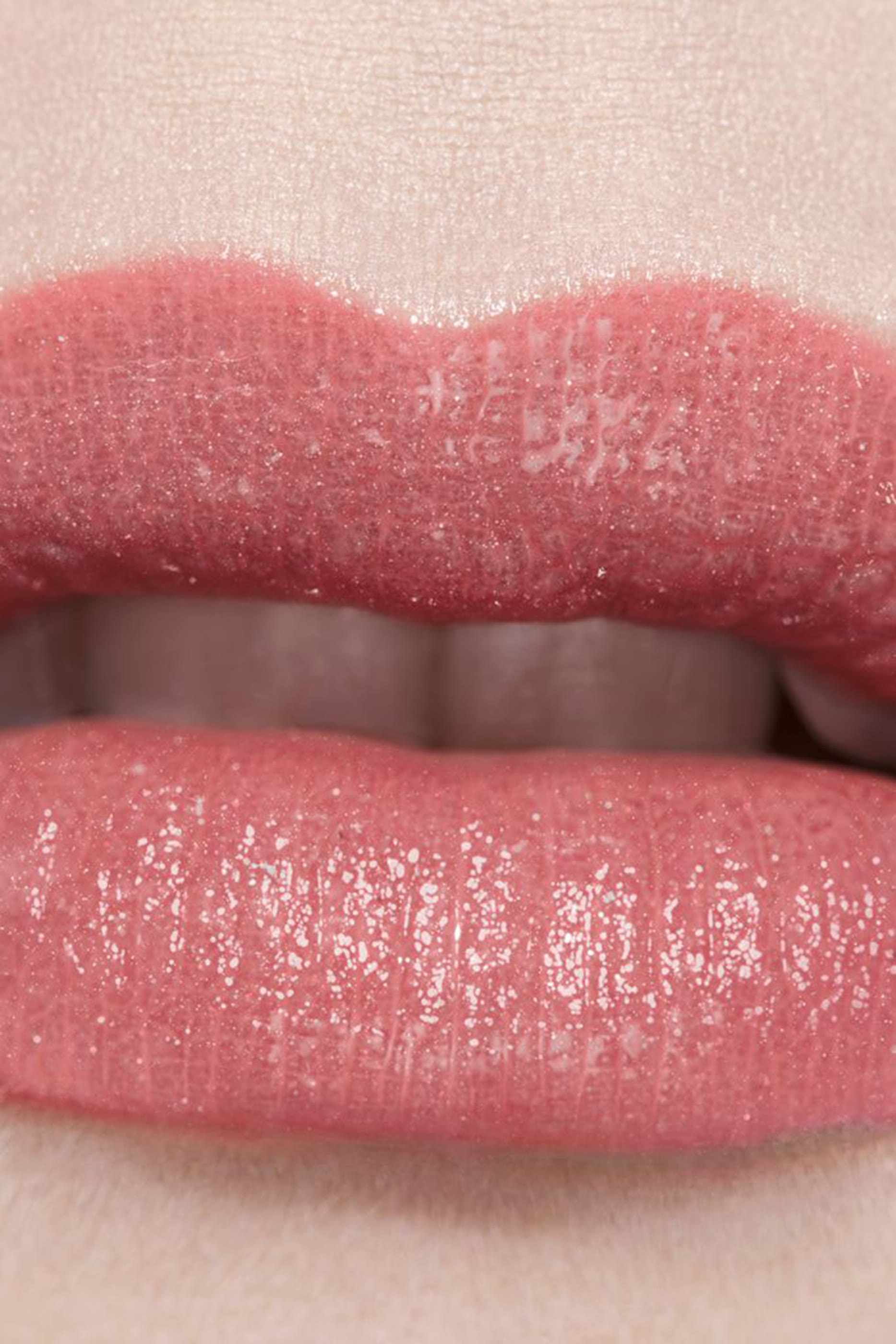 ROUGE COCO BAUME A Hydrating Tinted Lip Balm