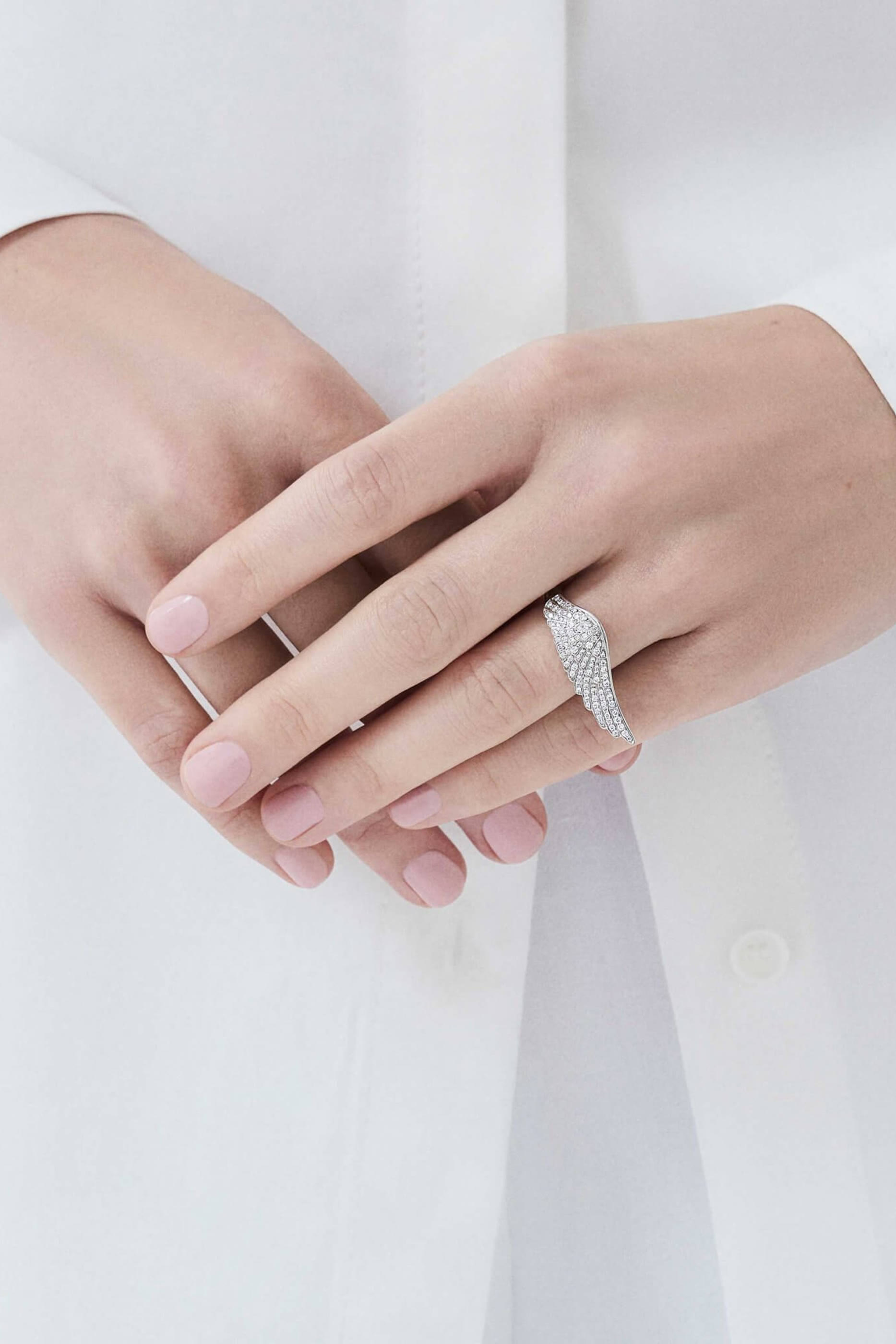 Wings Classic Large Ring, 18K White Gold & Diamonds