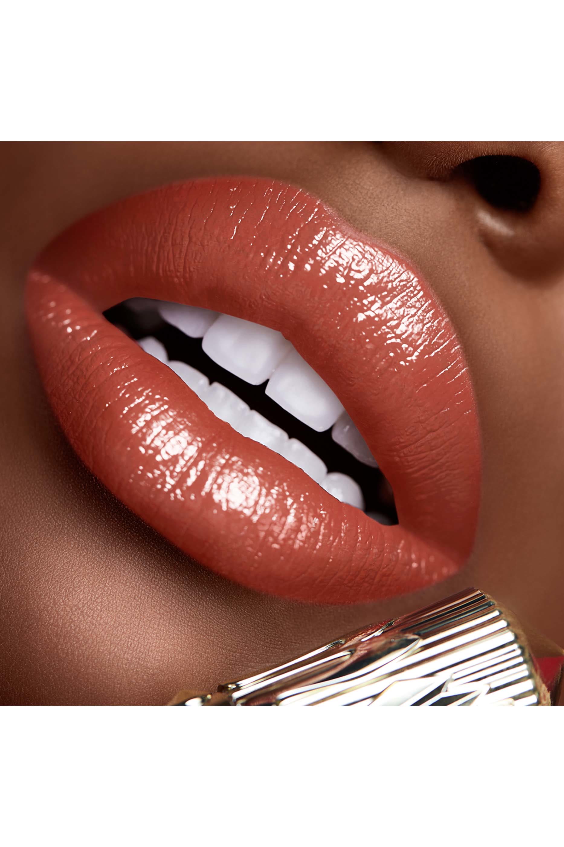 Rouge Stiletto Glossy Shine Lipstick