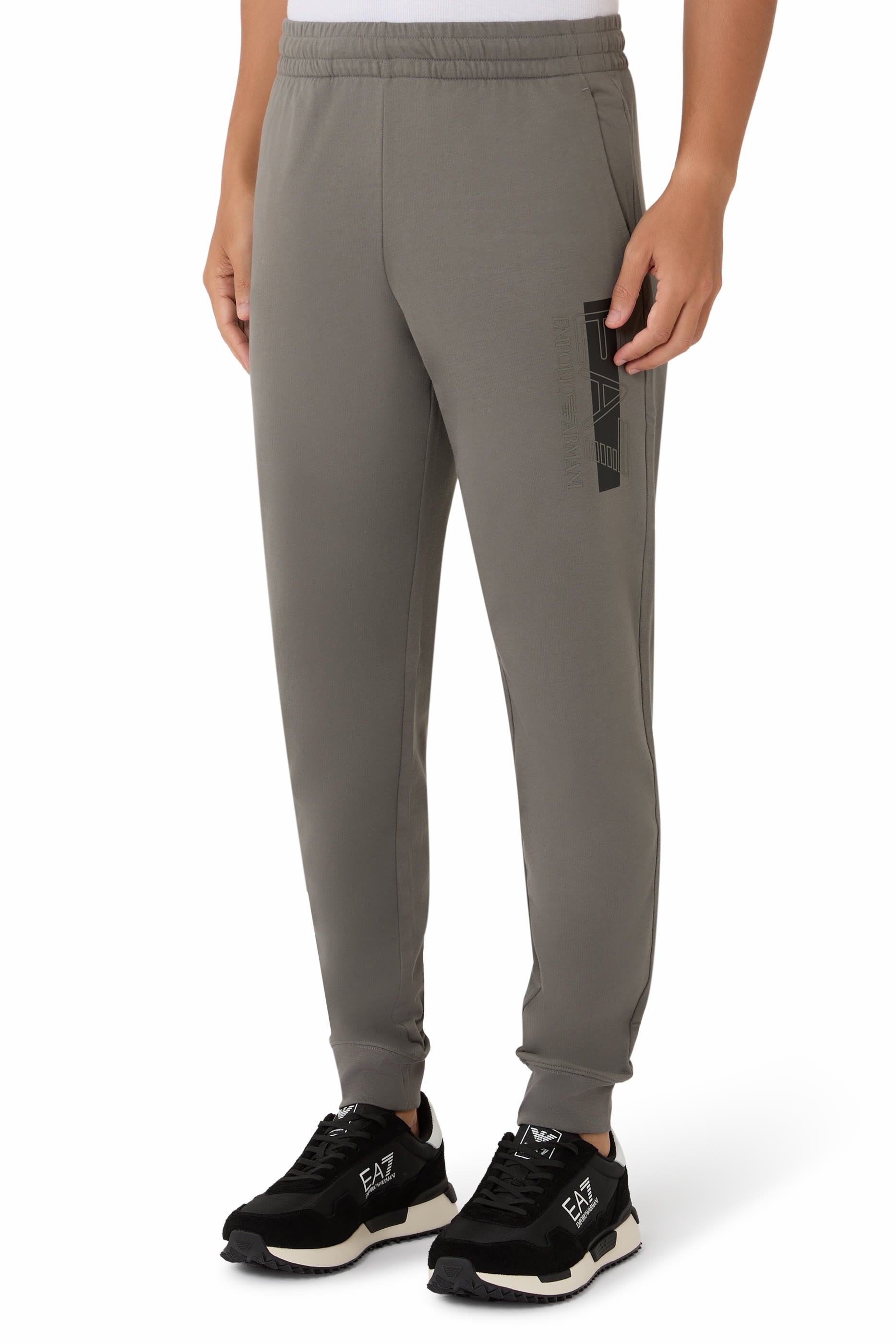 EA7 Joggers