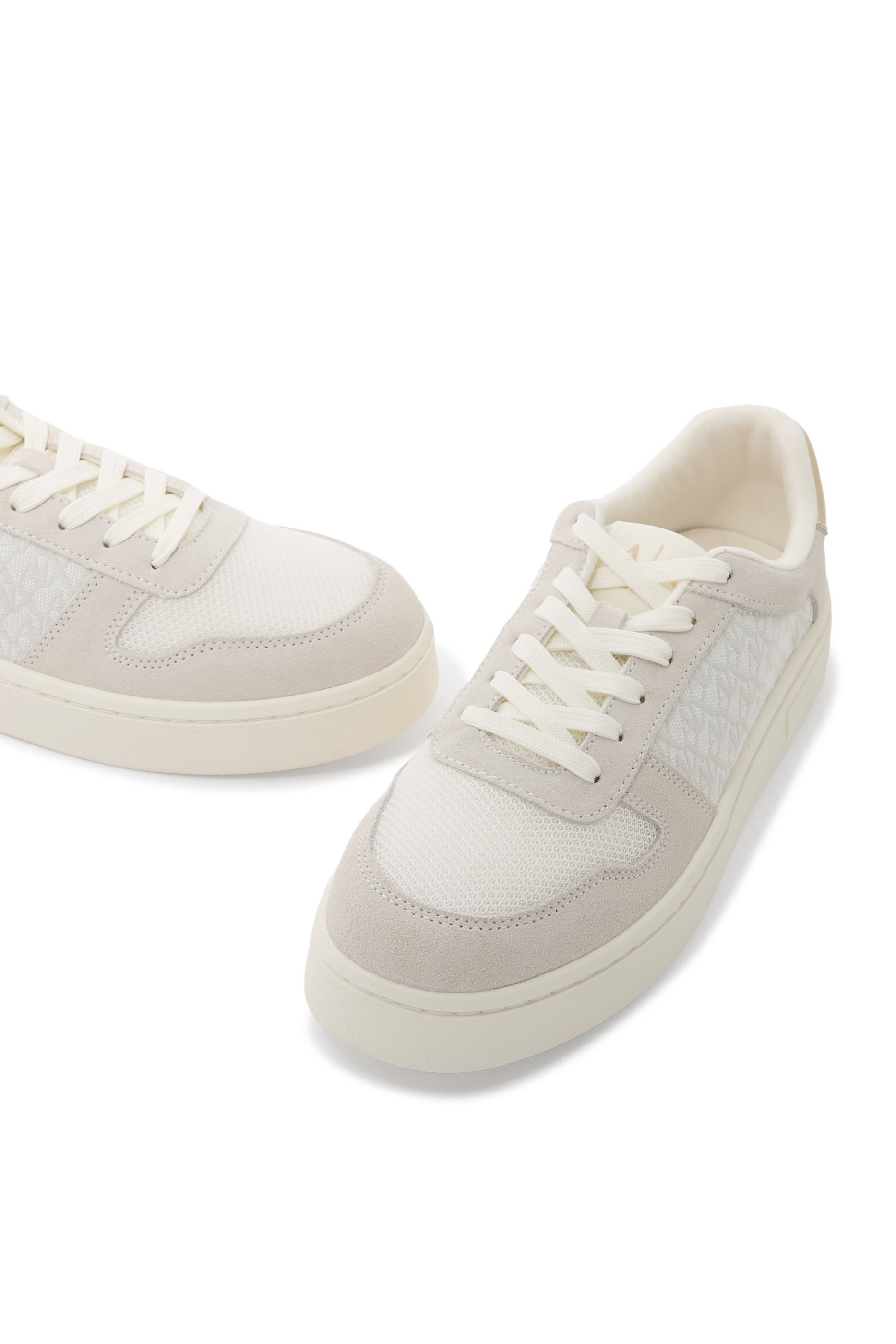 London Logo Sneakers