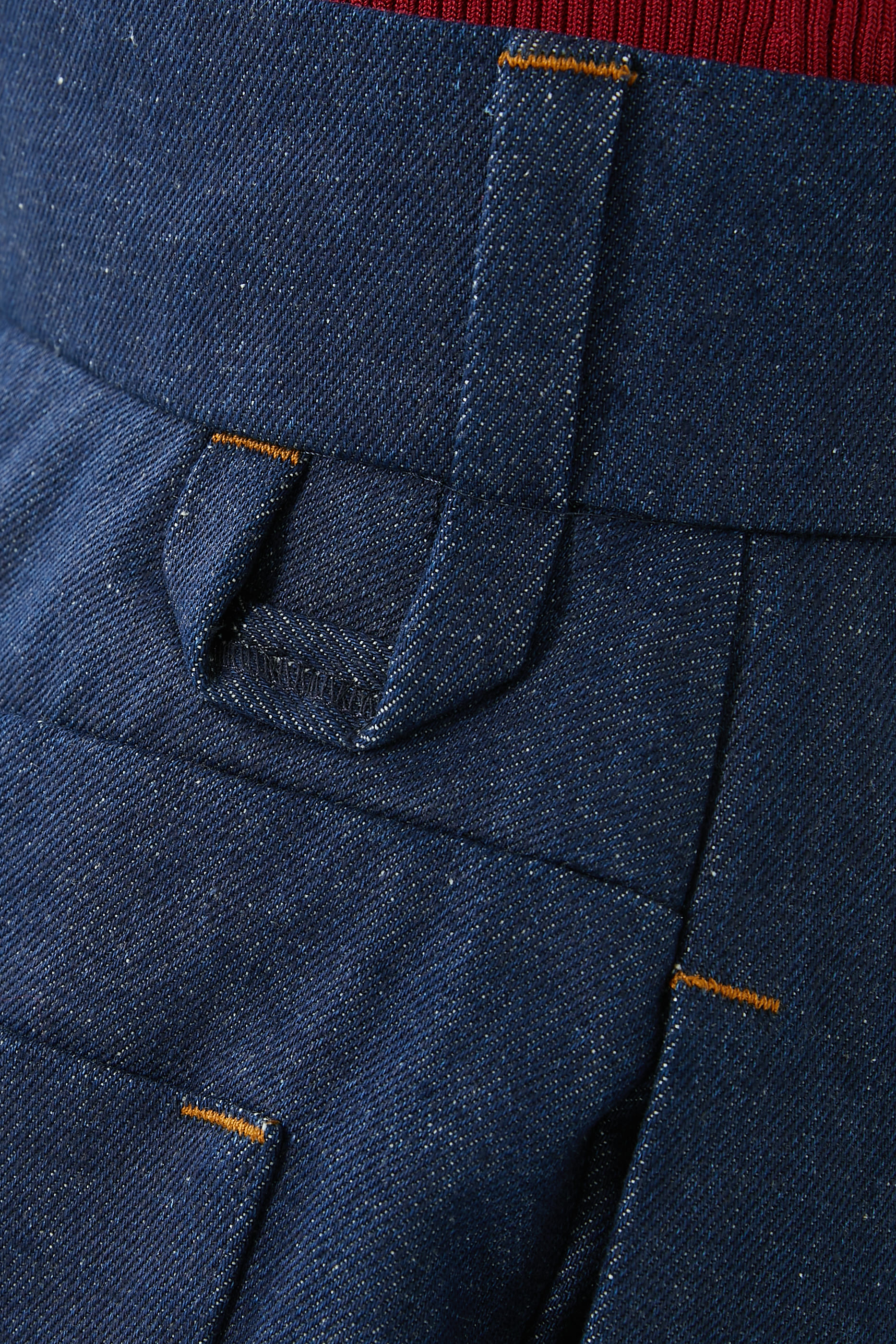 Ultra High-Waisted Jeans