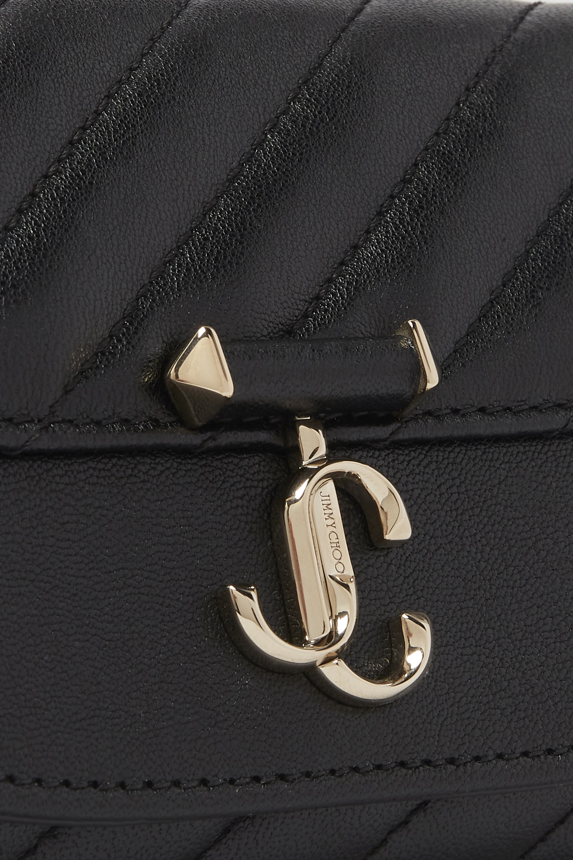 Avenue Curve Wallet Chain