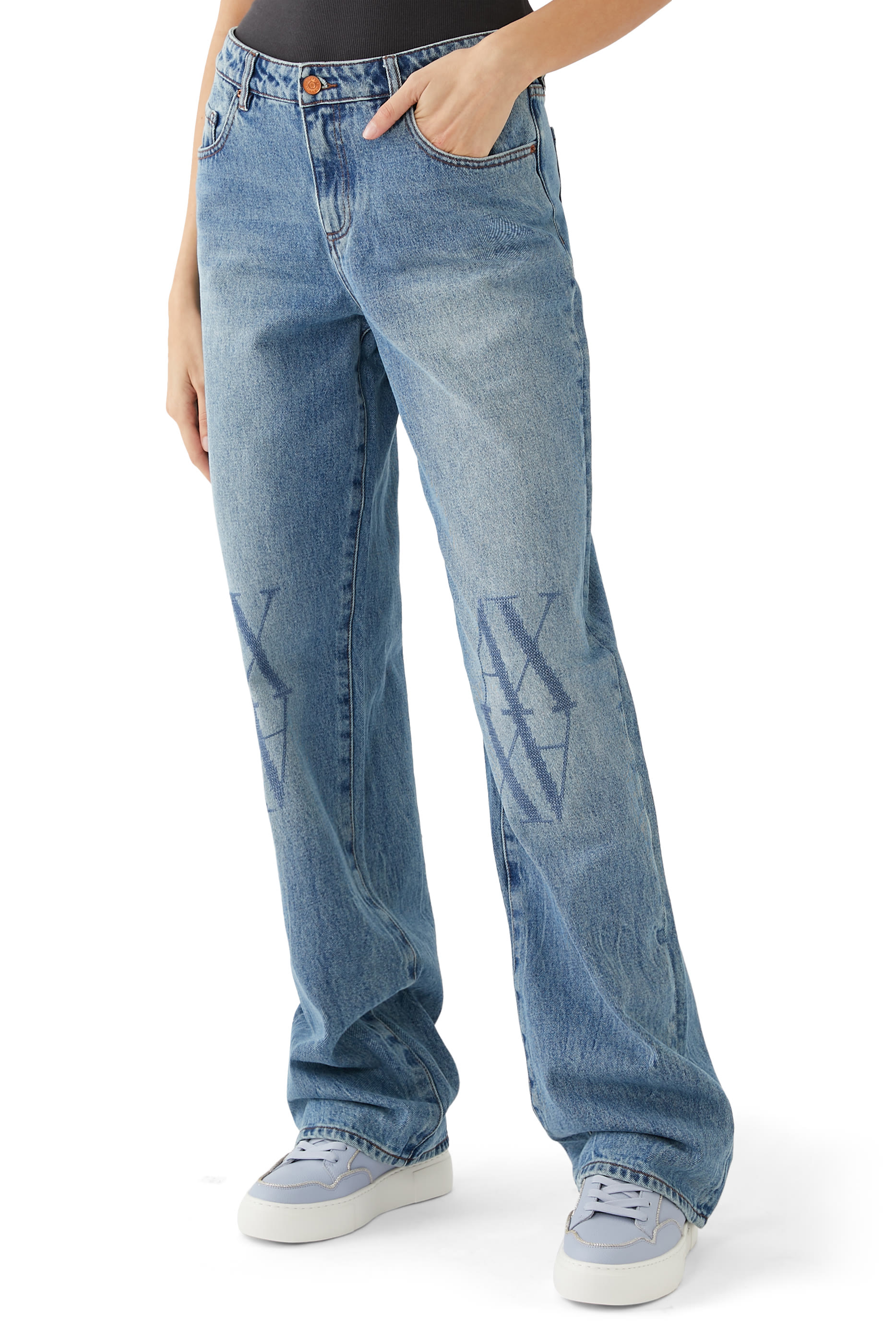 J52 Low-Rise Relaxed Denim Jeans