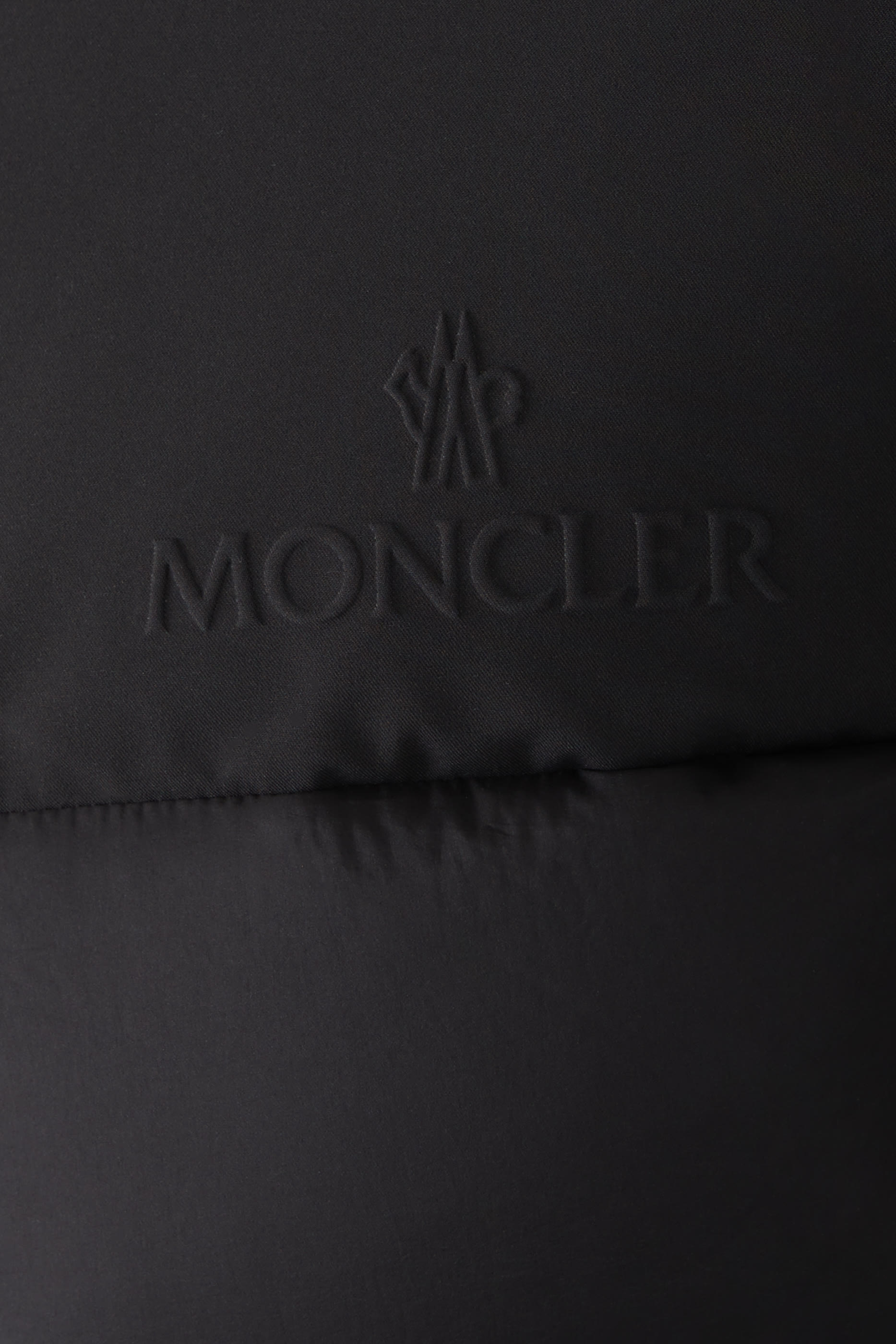 Veumont Hooded Short Down Jacket