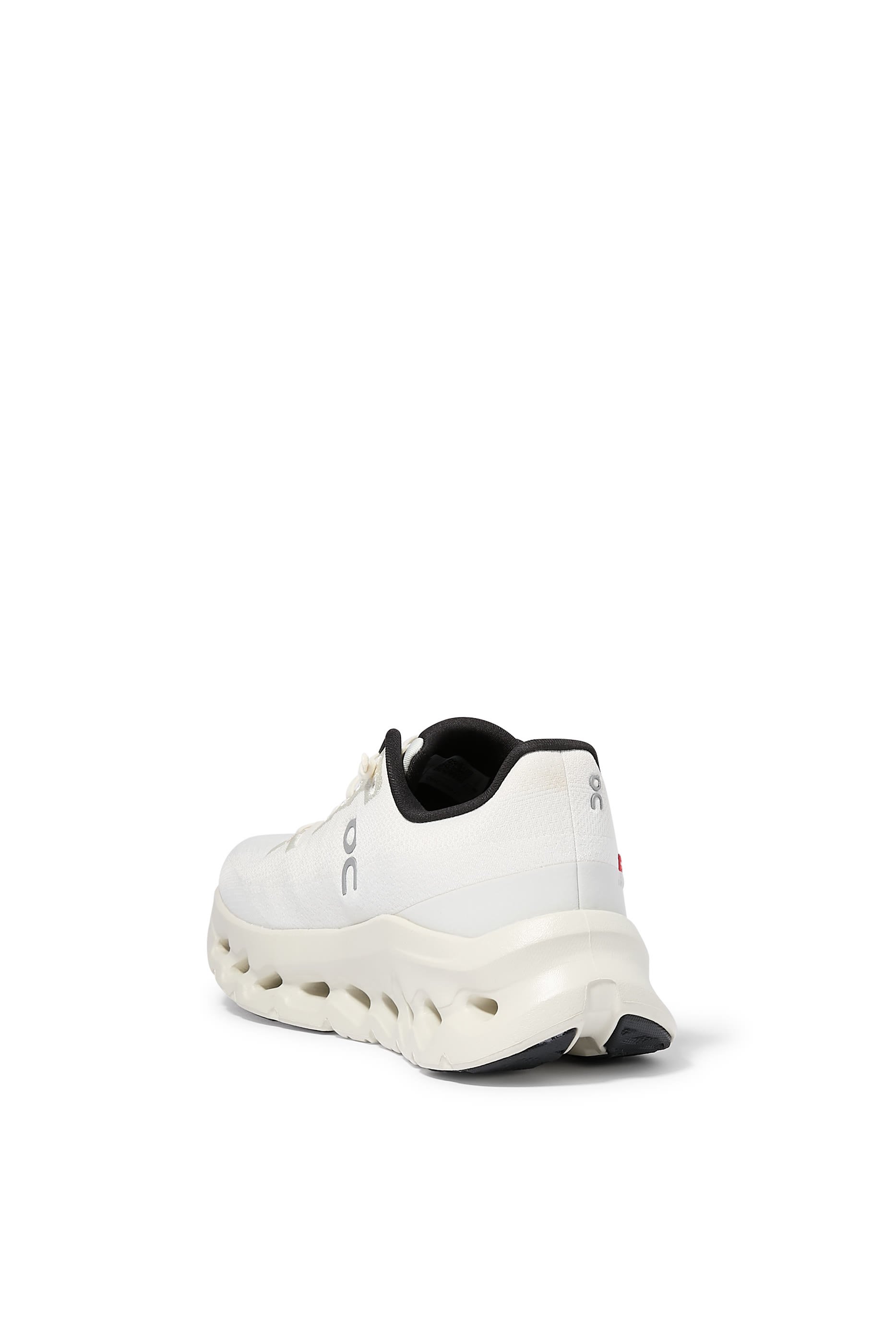  Cloudtilt Low Top Sneakers