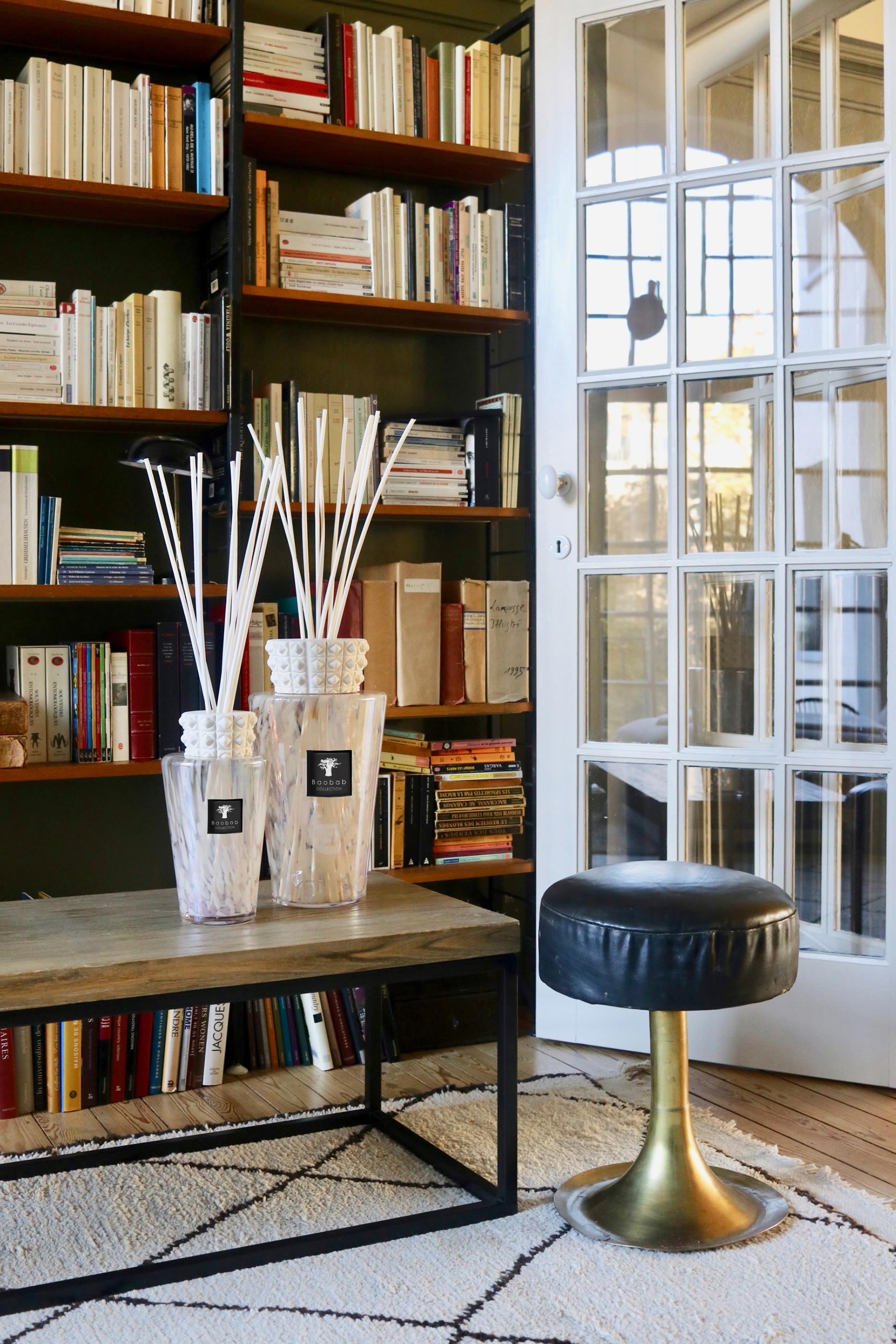 Totem White Pearls Luxury Bottle Diffuser Large