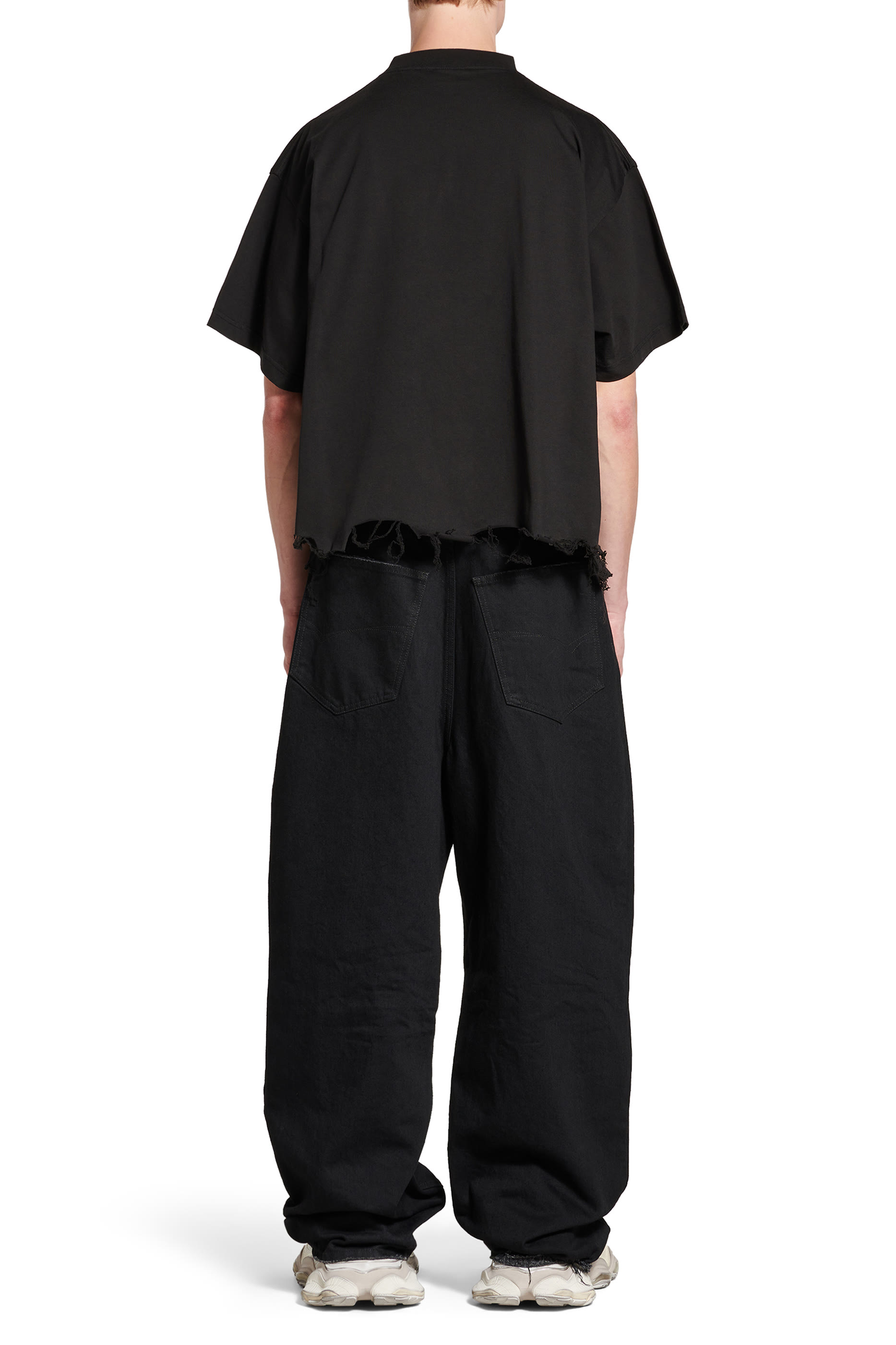 BB Classic Oversized Cropped T-Shirt