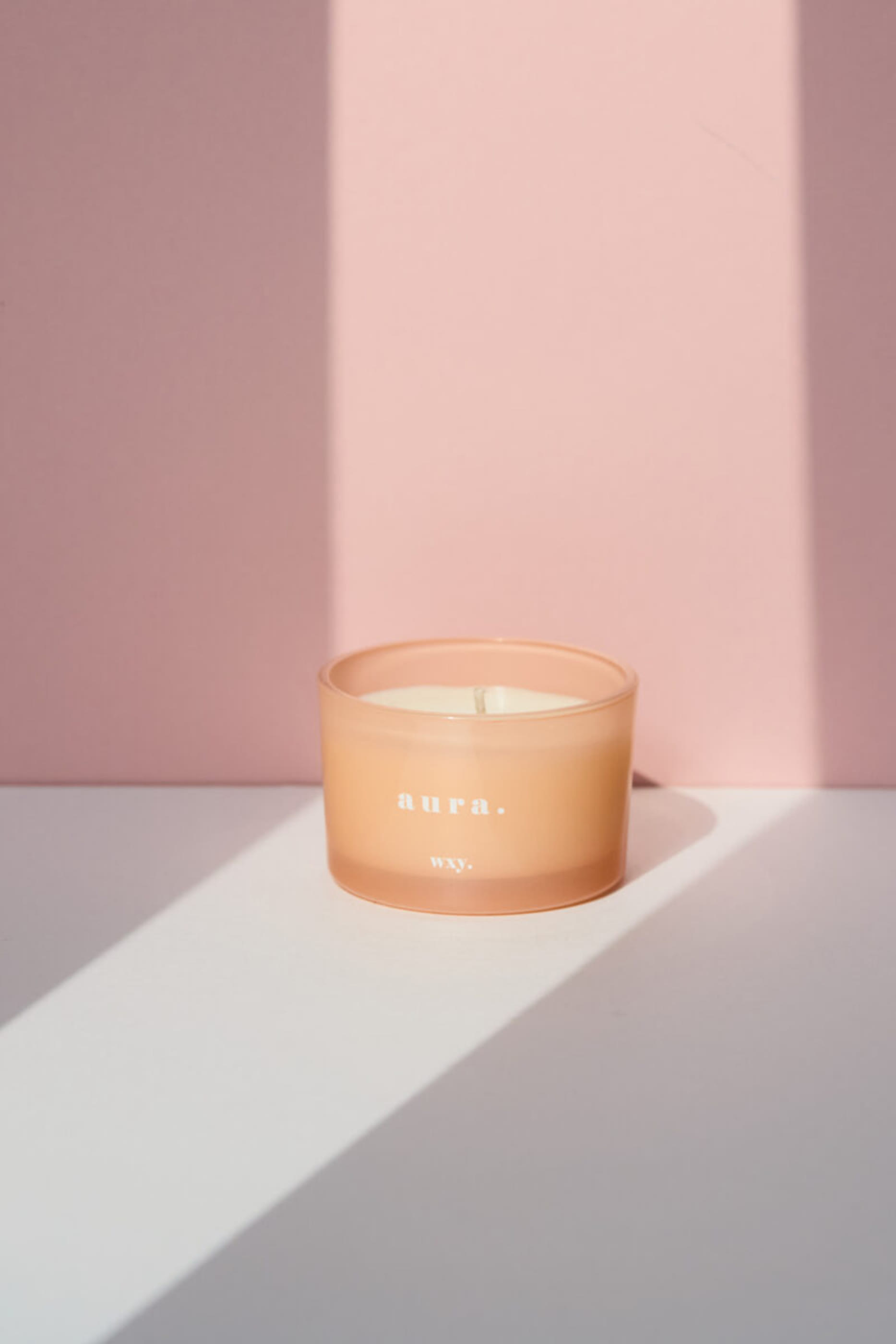 Classic Mini Candle - Aura White Woods & Amber Down
