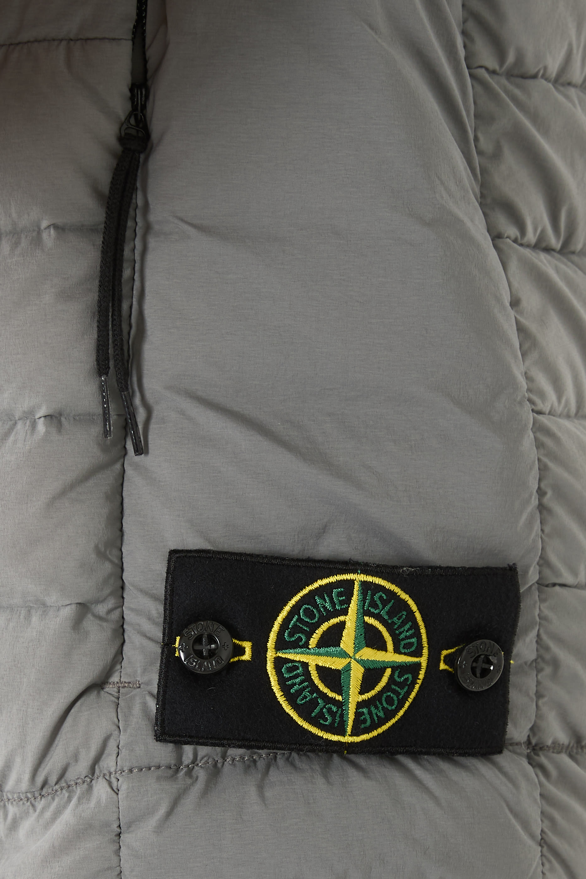 Down Vest with Seamless Feather Tunnels