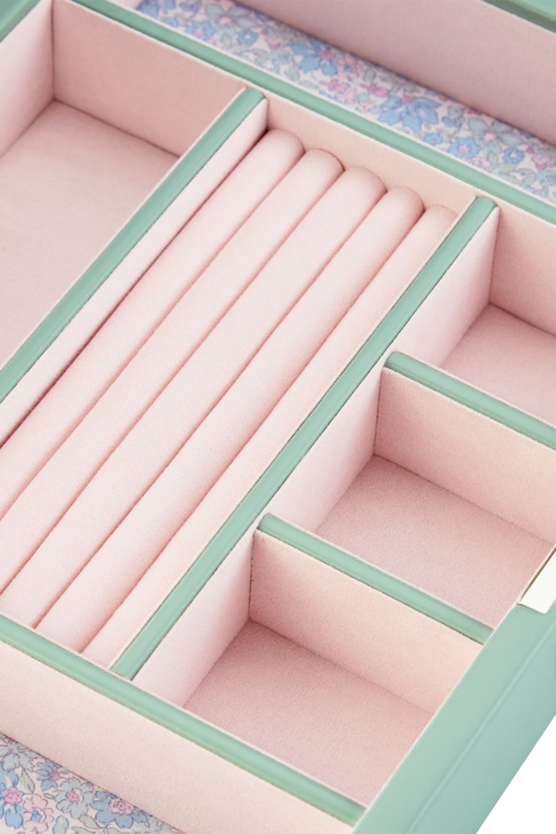 Liberty Jewelry Box – Medium