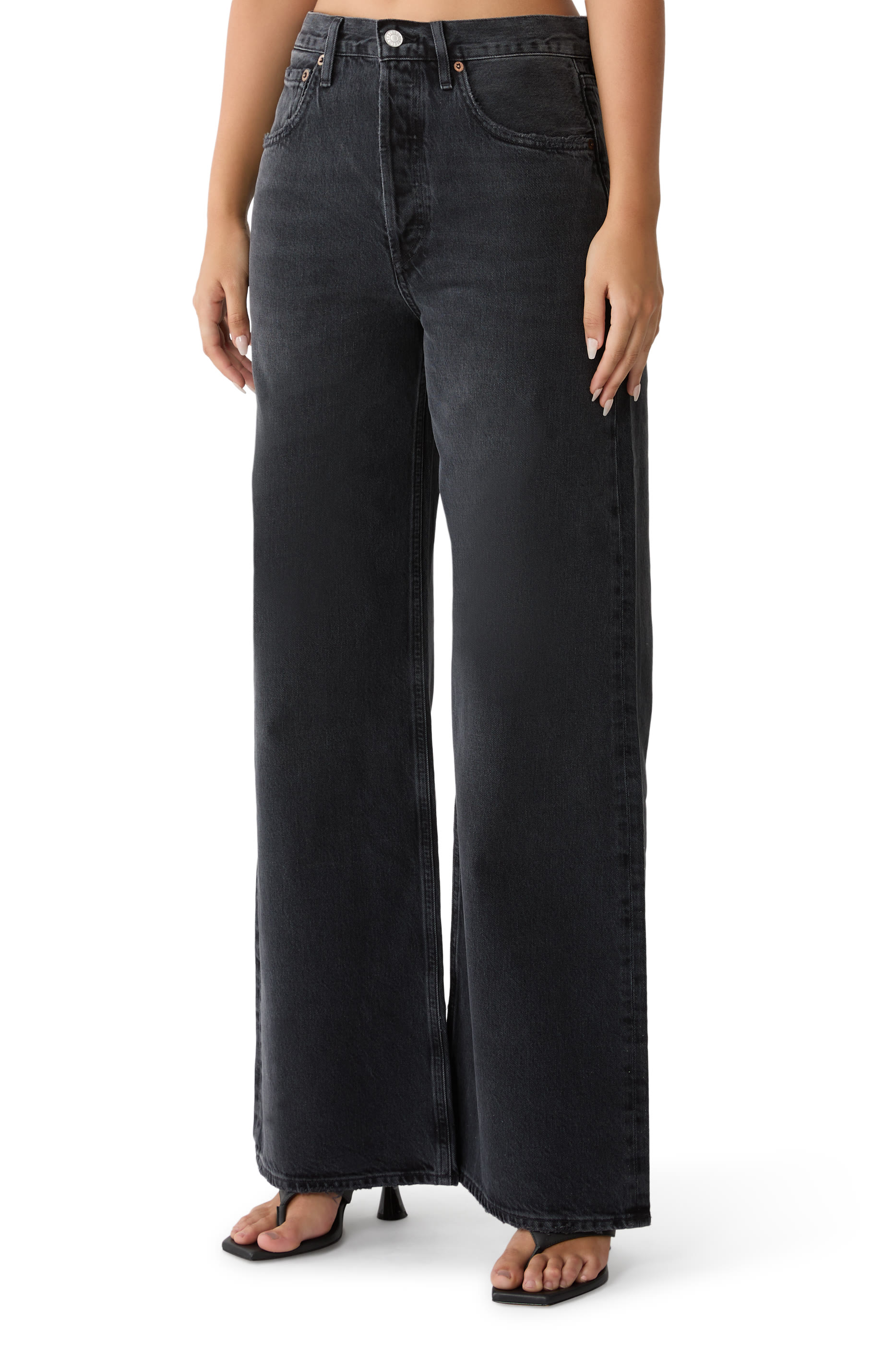  Low Slung Baggy Jeans 