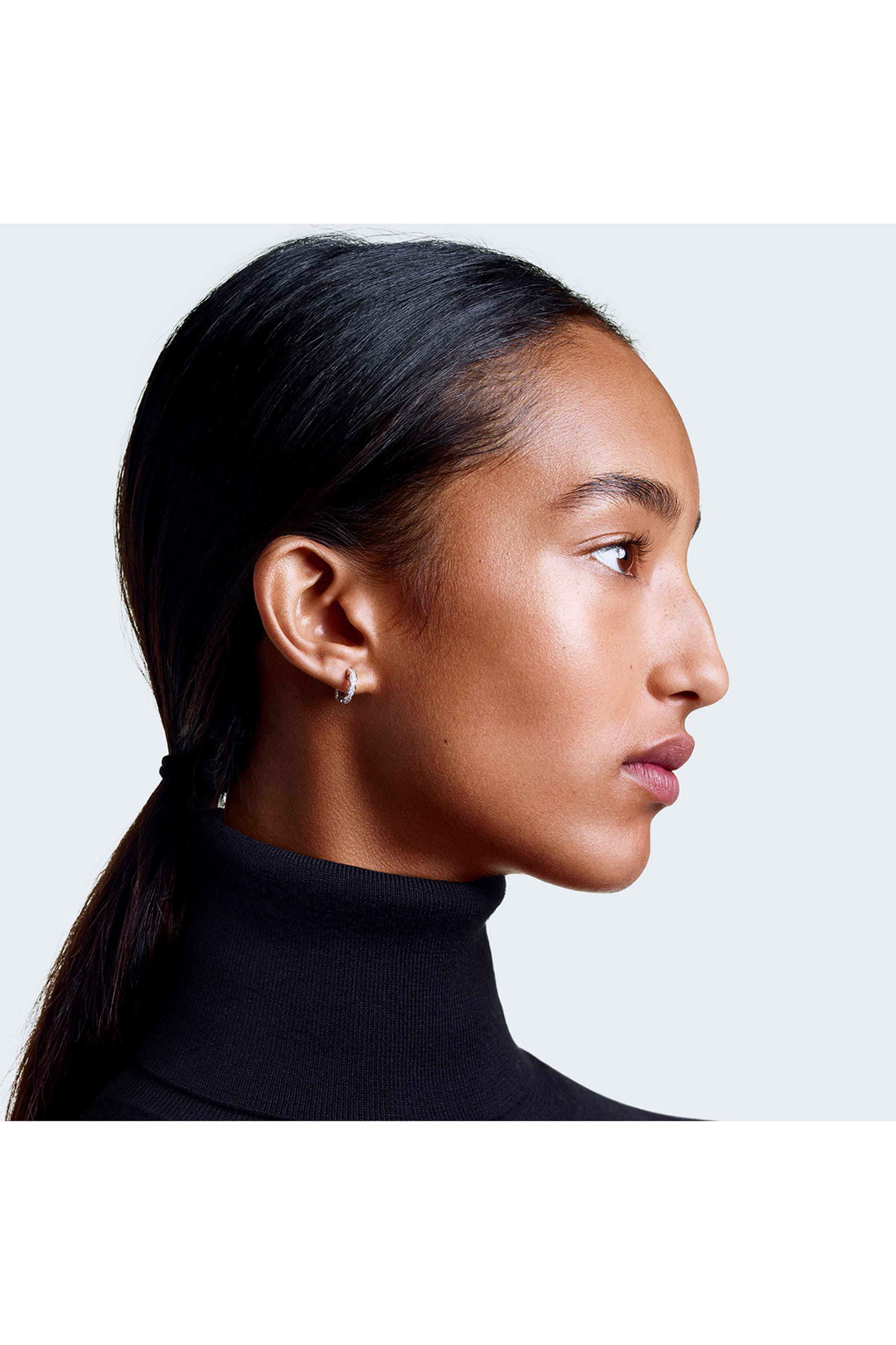 N°1 DE CHANEL REVITALISING FOUNDATION Illuminates - Hydrates - Protects