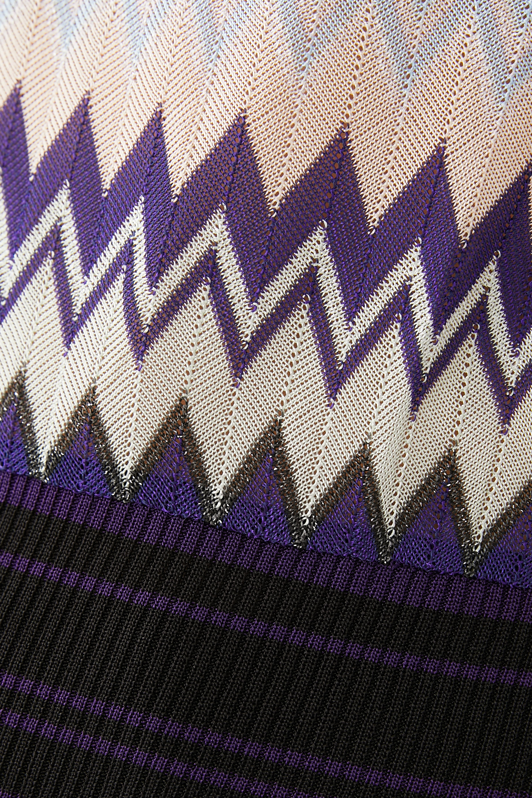 Zigzag Raschel Sleeveless Top