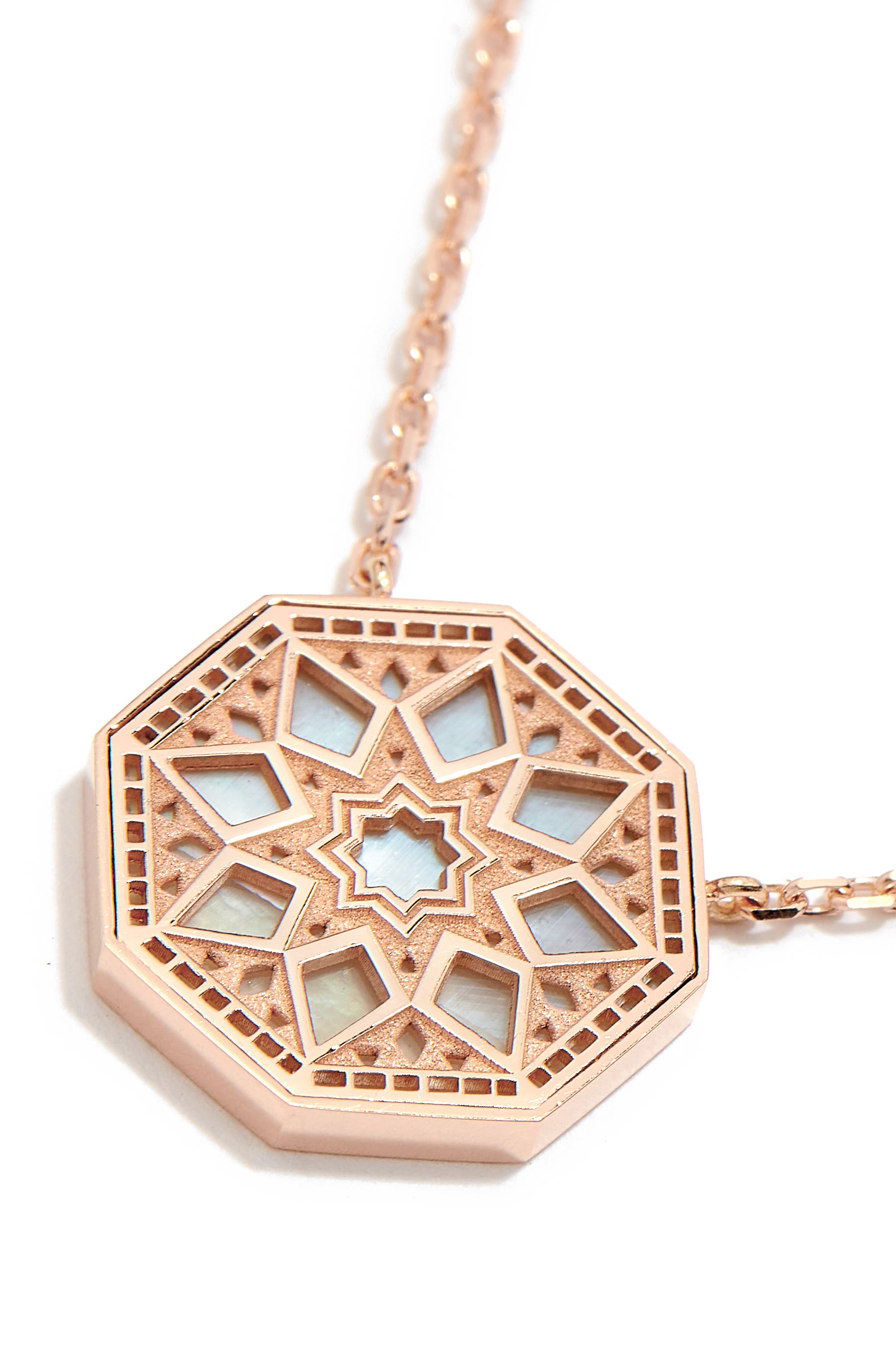 Classic Turath Small Necklace, 18k Pink Gold & Mother-of-Pearl, Diamonds