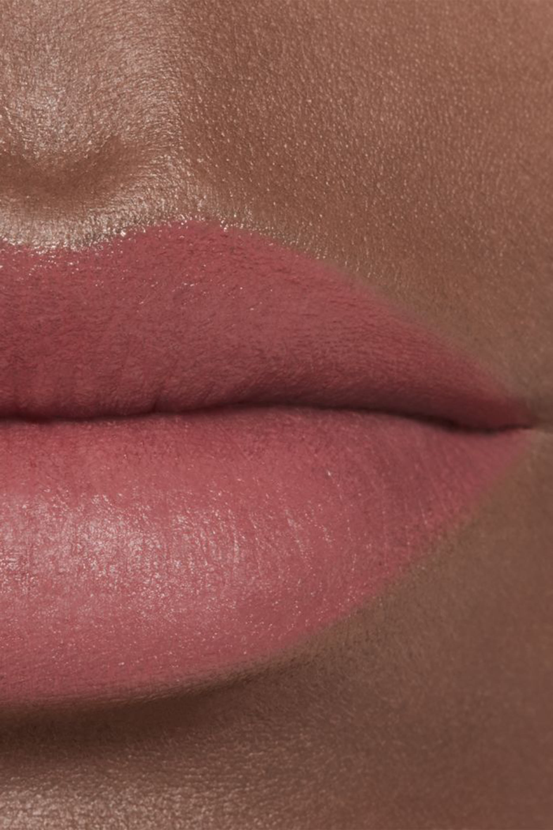 Rouge Allure Velvet Luminous Matte Lip Colour