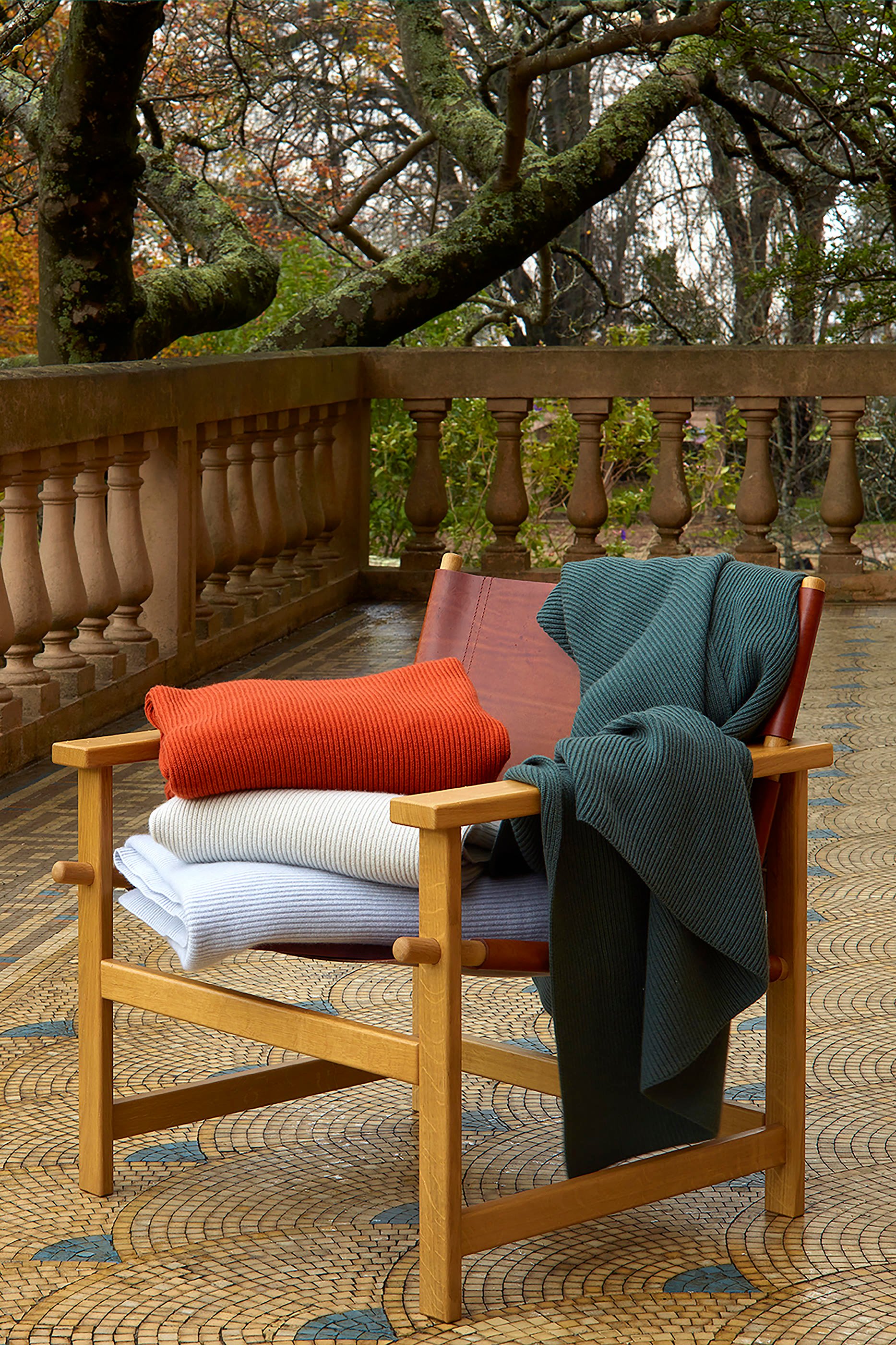 Antonia Ribbed Throw