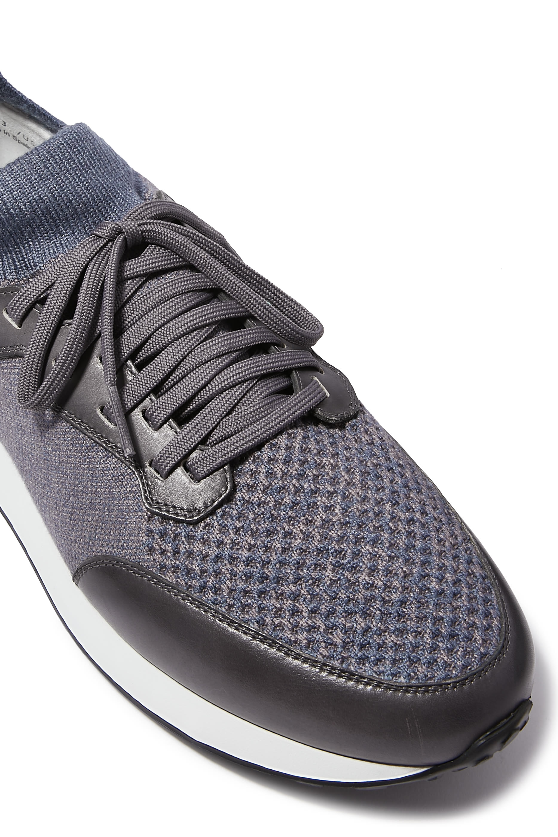 Stratus Knitted Sneakers