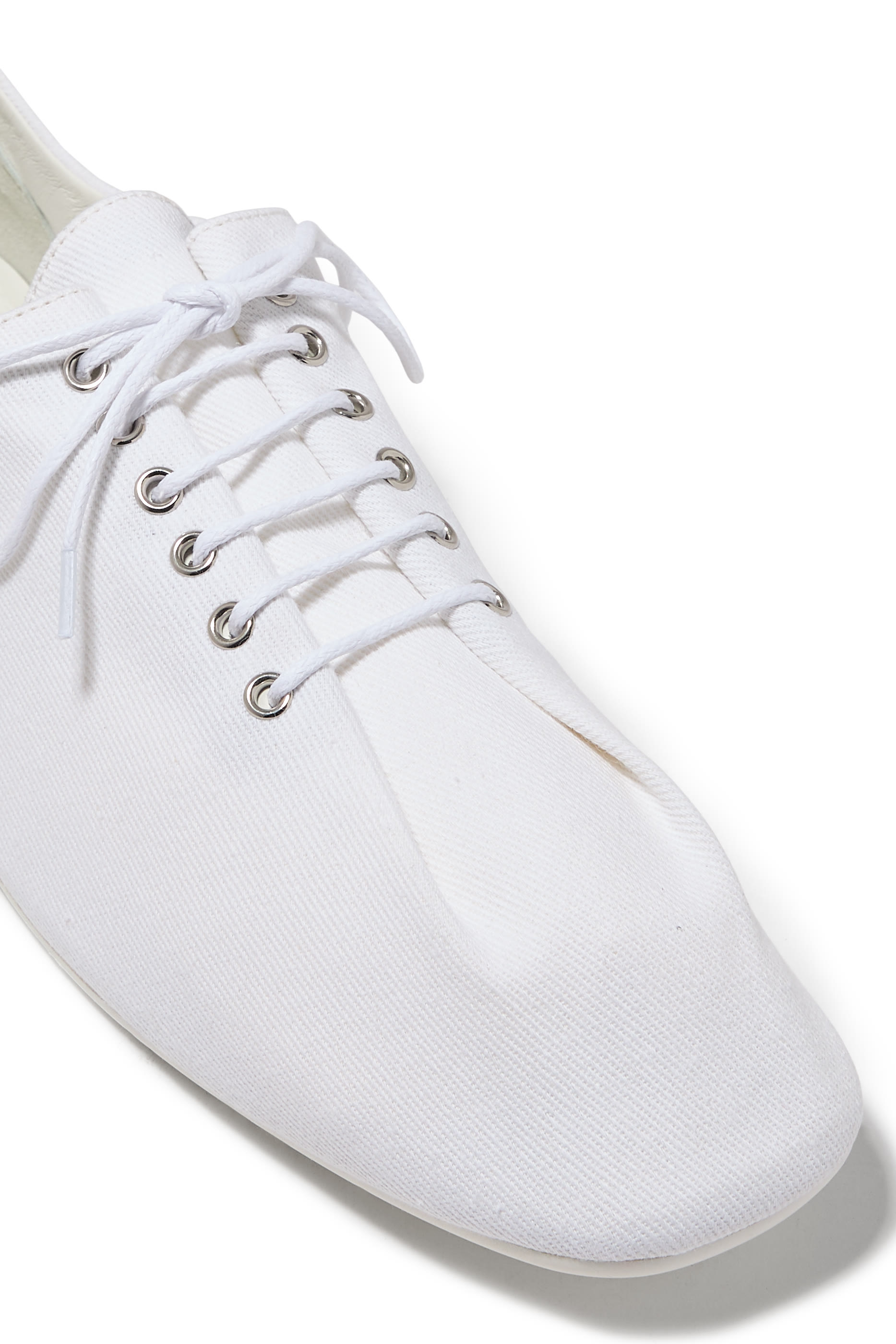  Canvas Low Top Sneakers