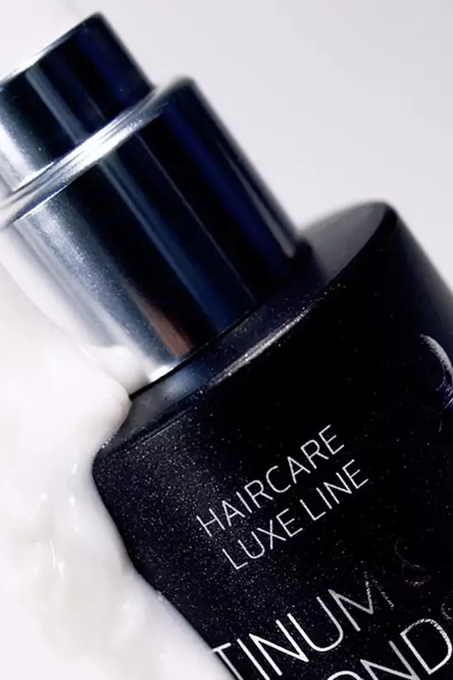 Platinum and Diamonds Luxurious Serum