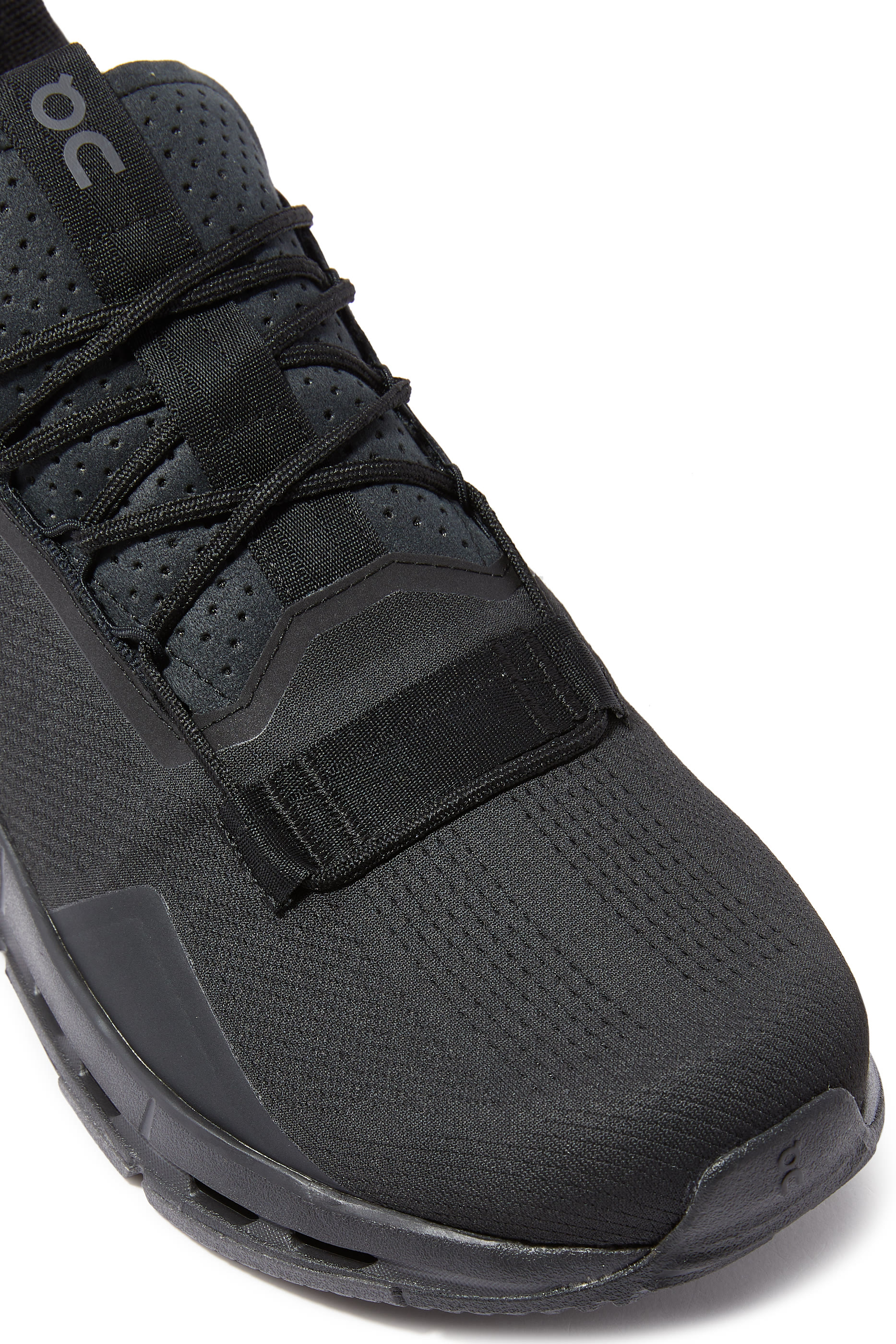 Mens Cloudnova 2 Sneakers