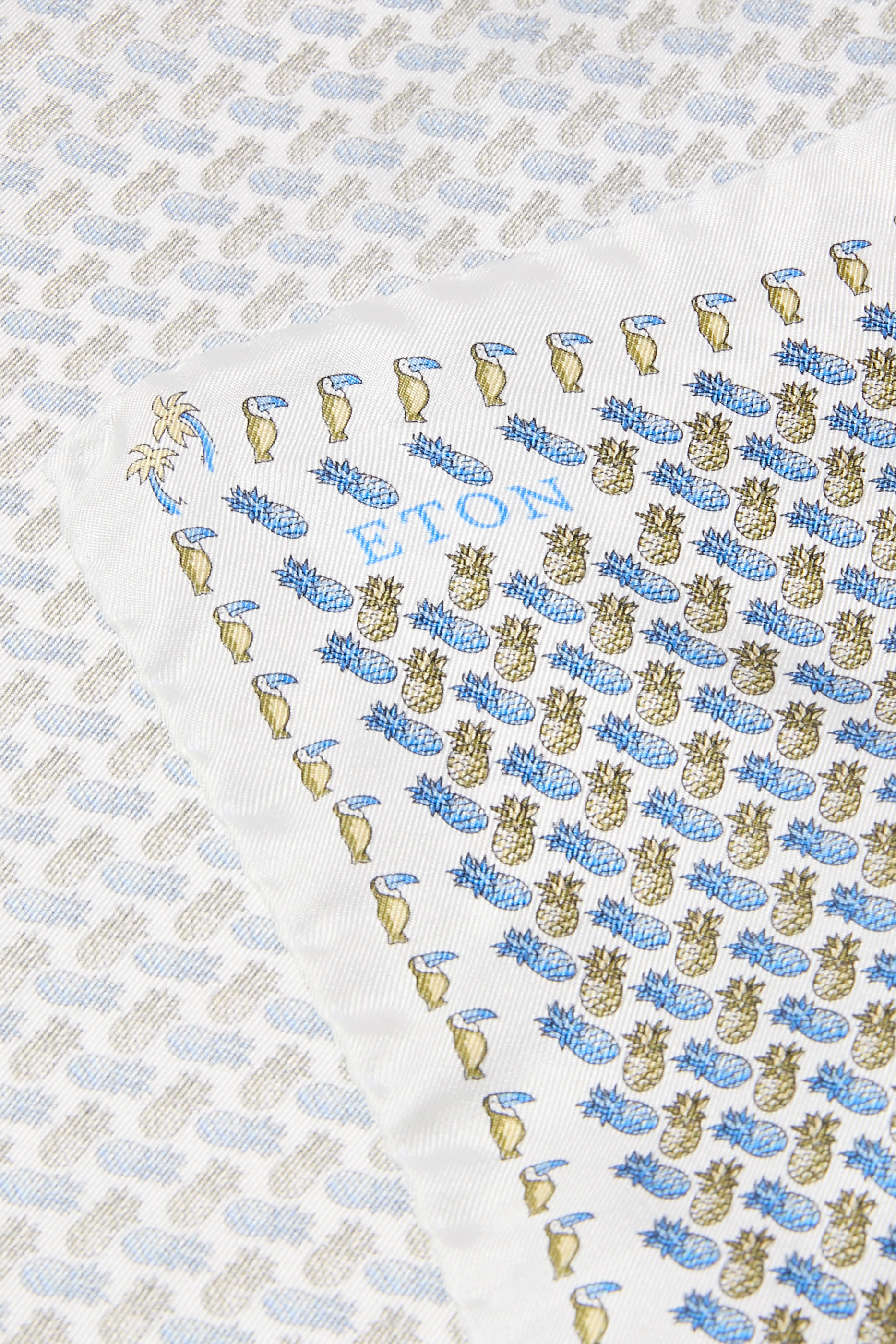 Ananas Silk Twill Pocket Square