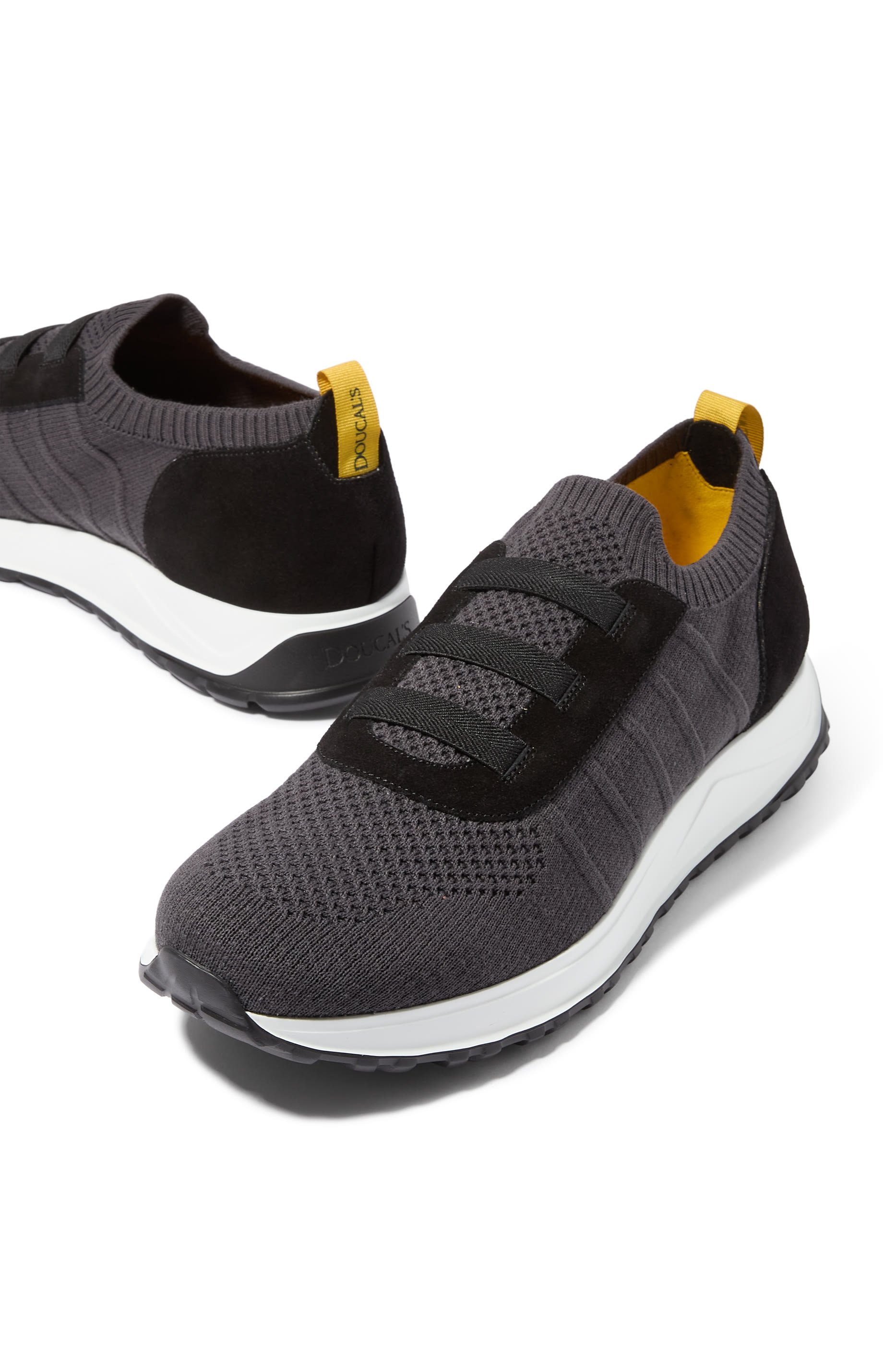  Xeno Low-Top Sneakers 